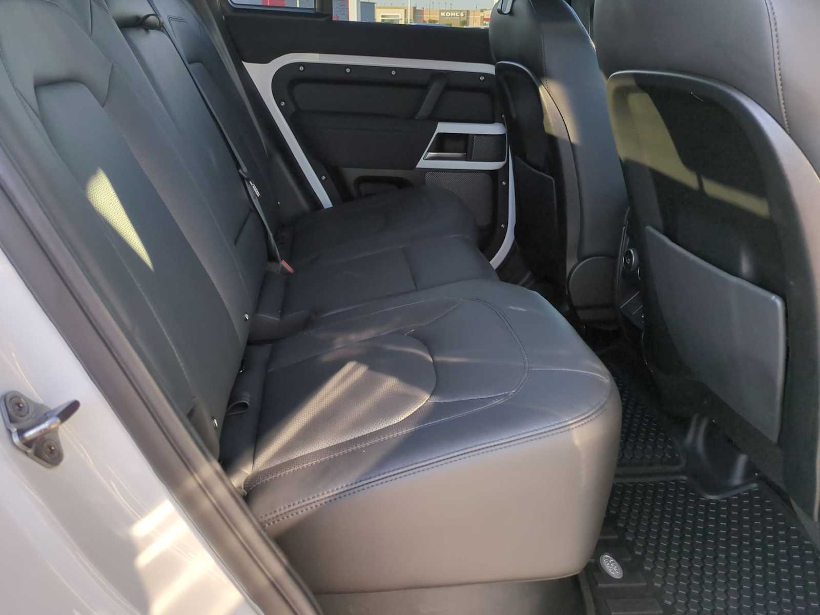 Thumbnail: 2023 Land Rover Defender - 28