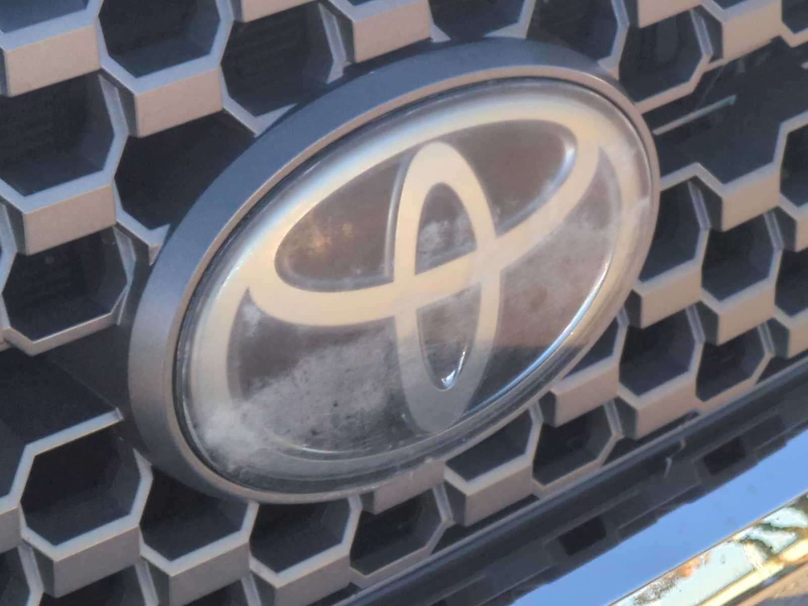 Thumbnail: 2019 Toyota Tundra - 29