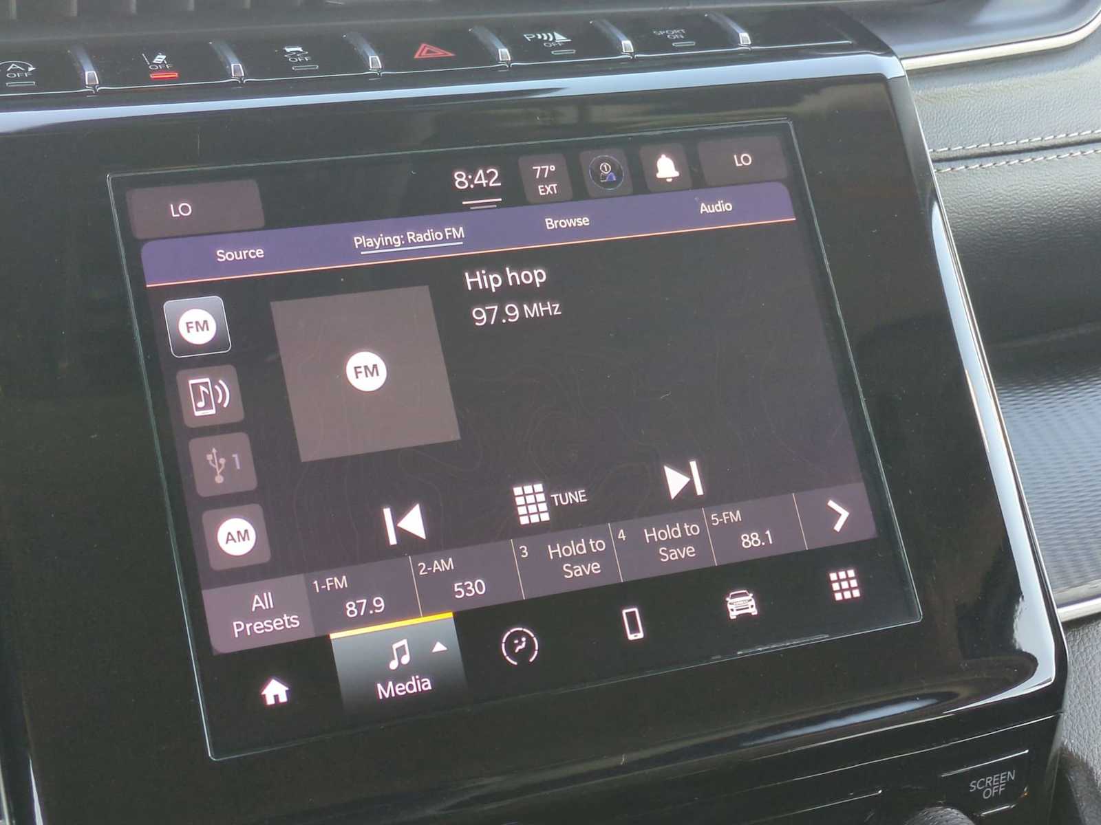 Thumbnail: 2023 Jeep Grand Cherokee L - 13