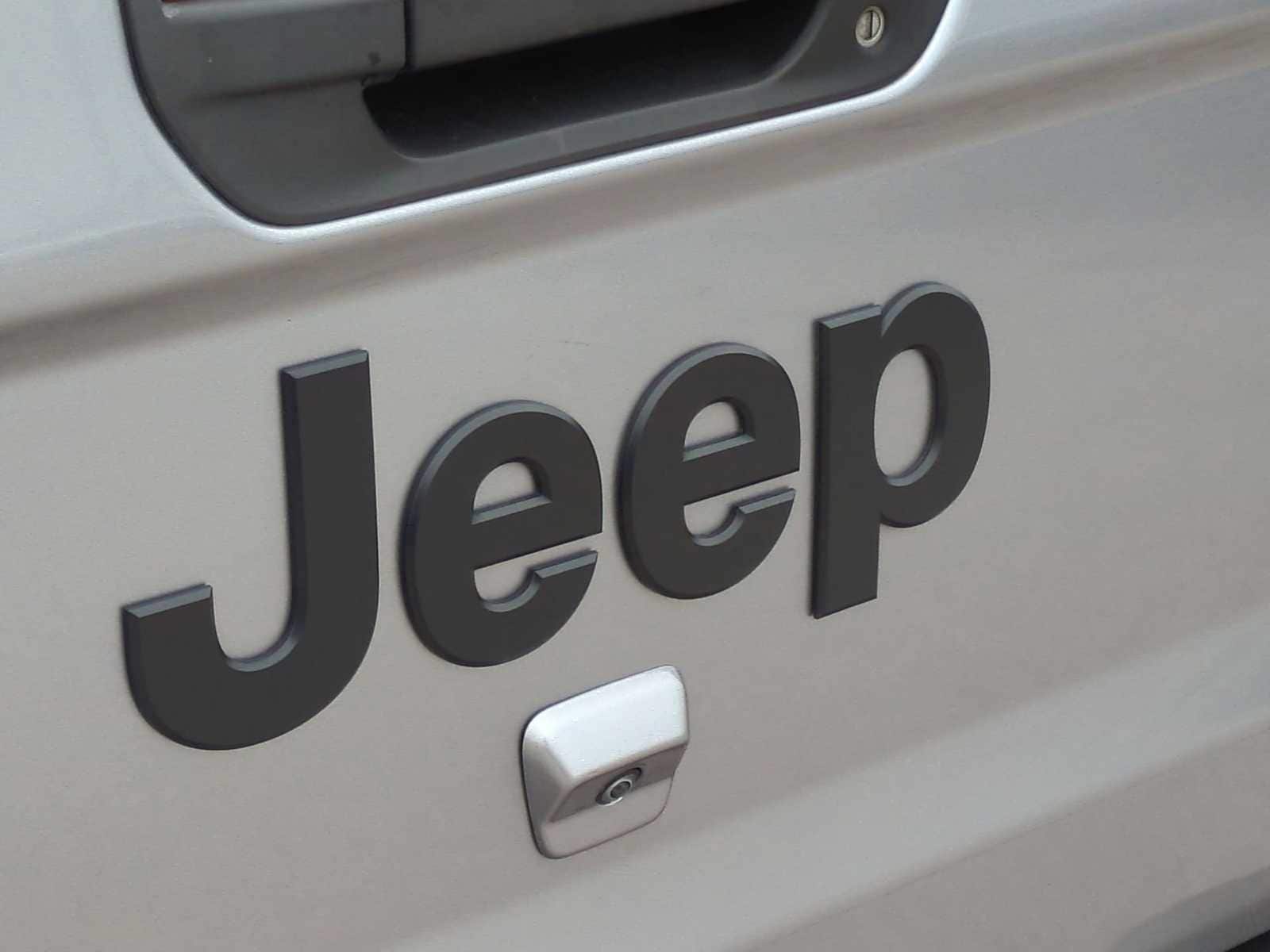 Thumbnail: 2020 Jeep Gladiator - 30