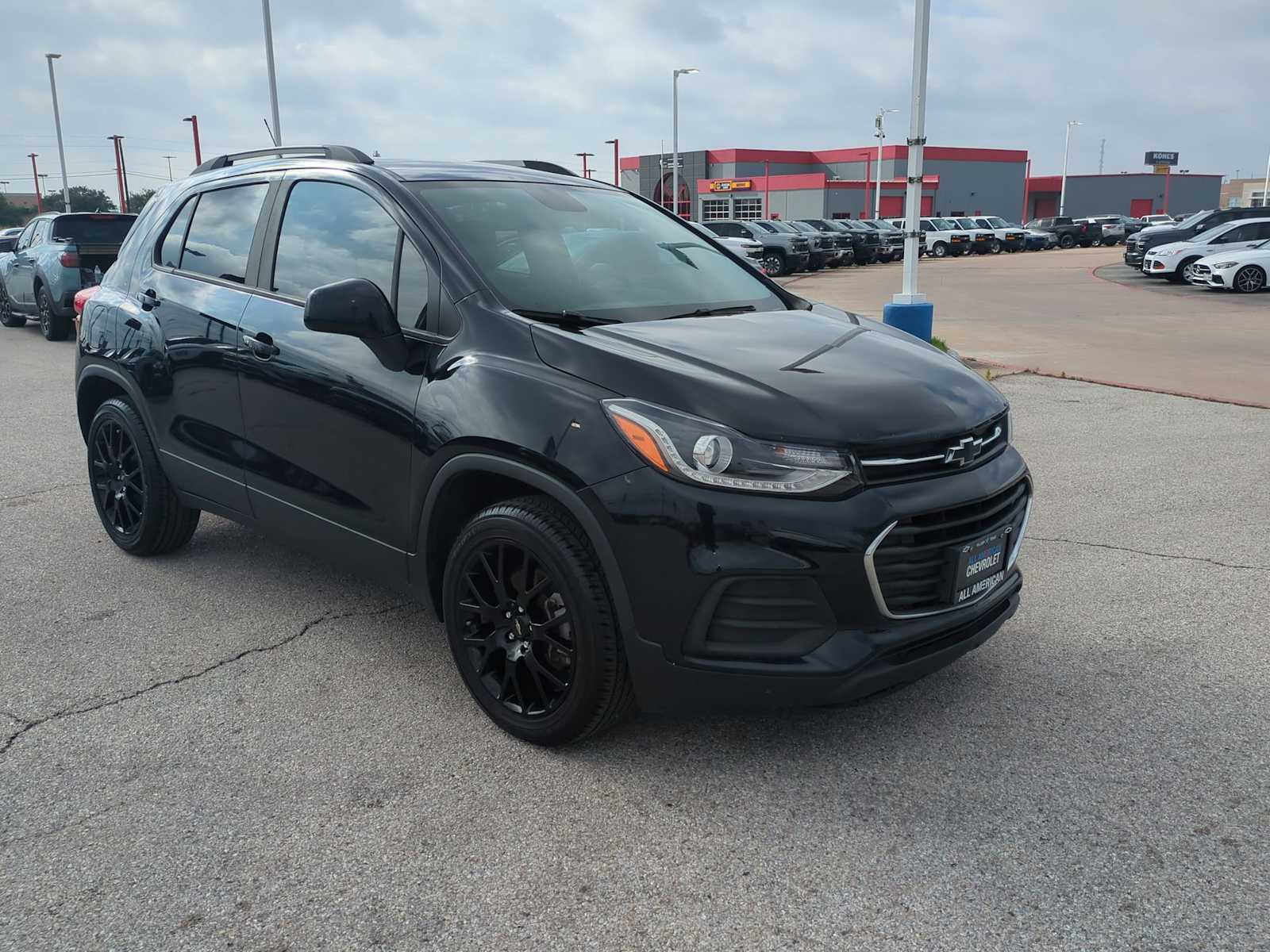 Thumbnail: 2021 Chevrolet Trax - 2