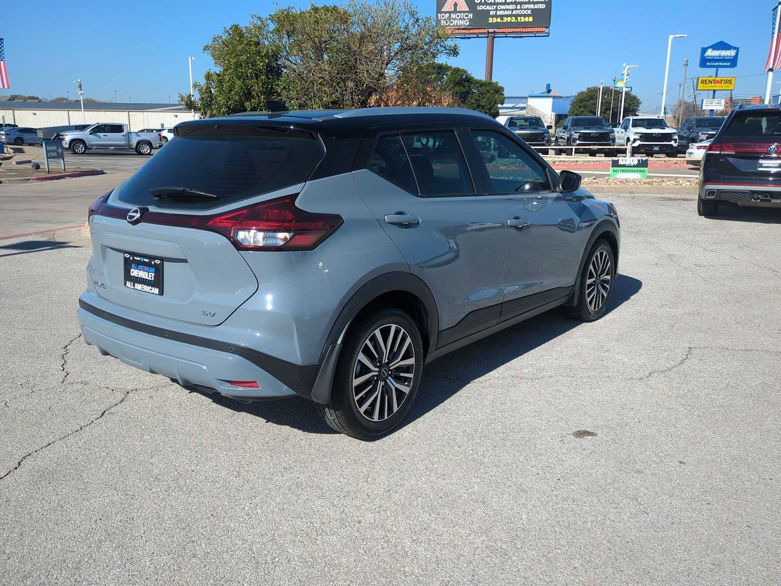 Thumbnail: 2022 Nissan Kicks - 8