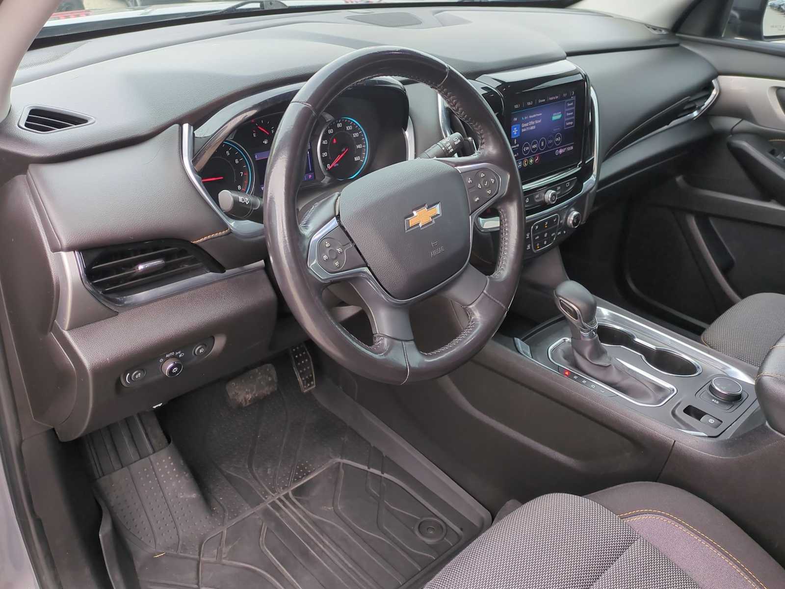 Thumbnail: 2021 Chevrolet Traverse - 10