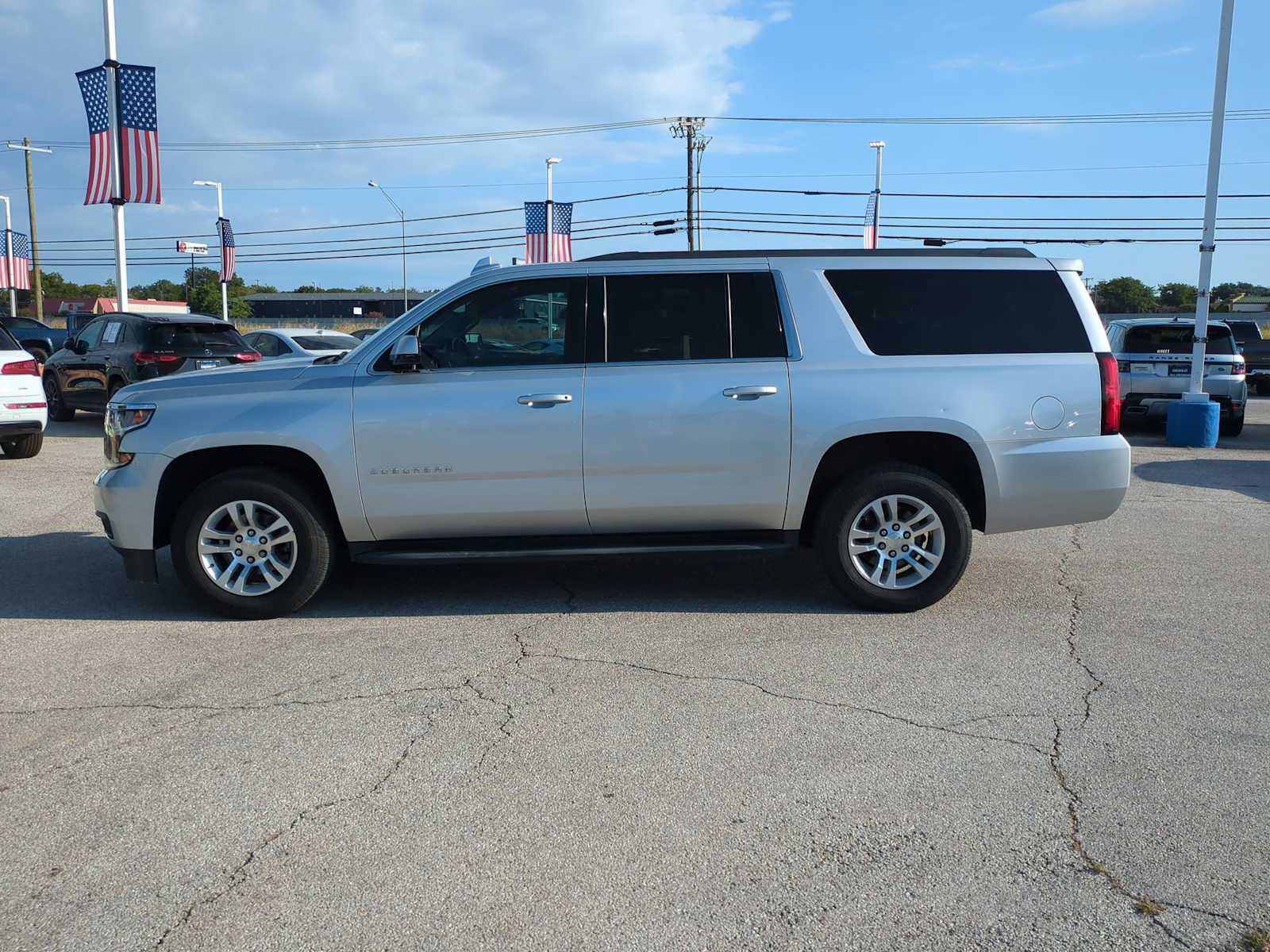 Thumbnail: 2019 Chevrolet Suburban - 5