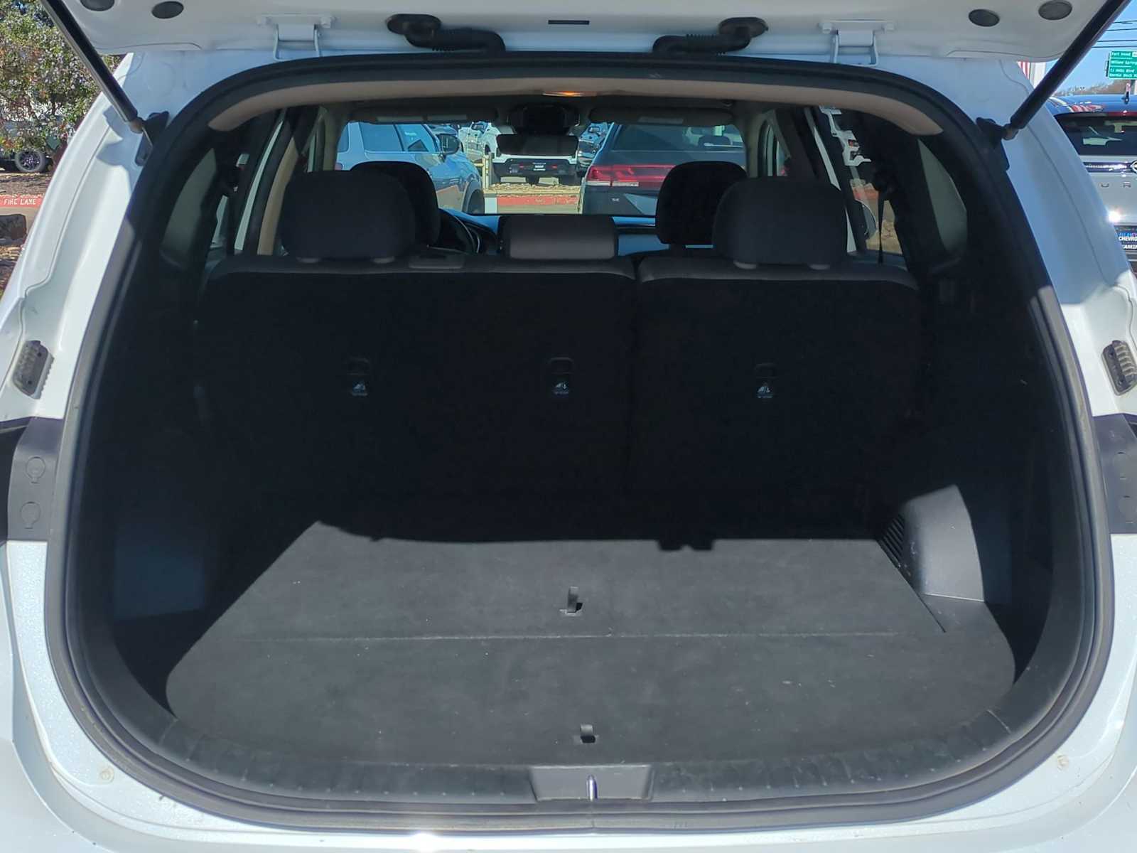 Thumbnail: 2022 Hyundai Santa Fe - 25