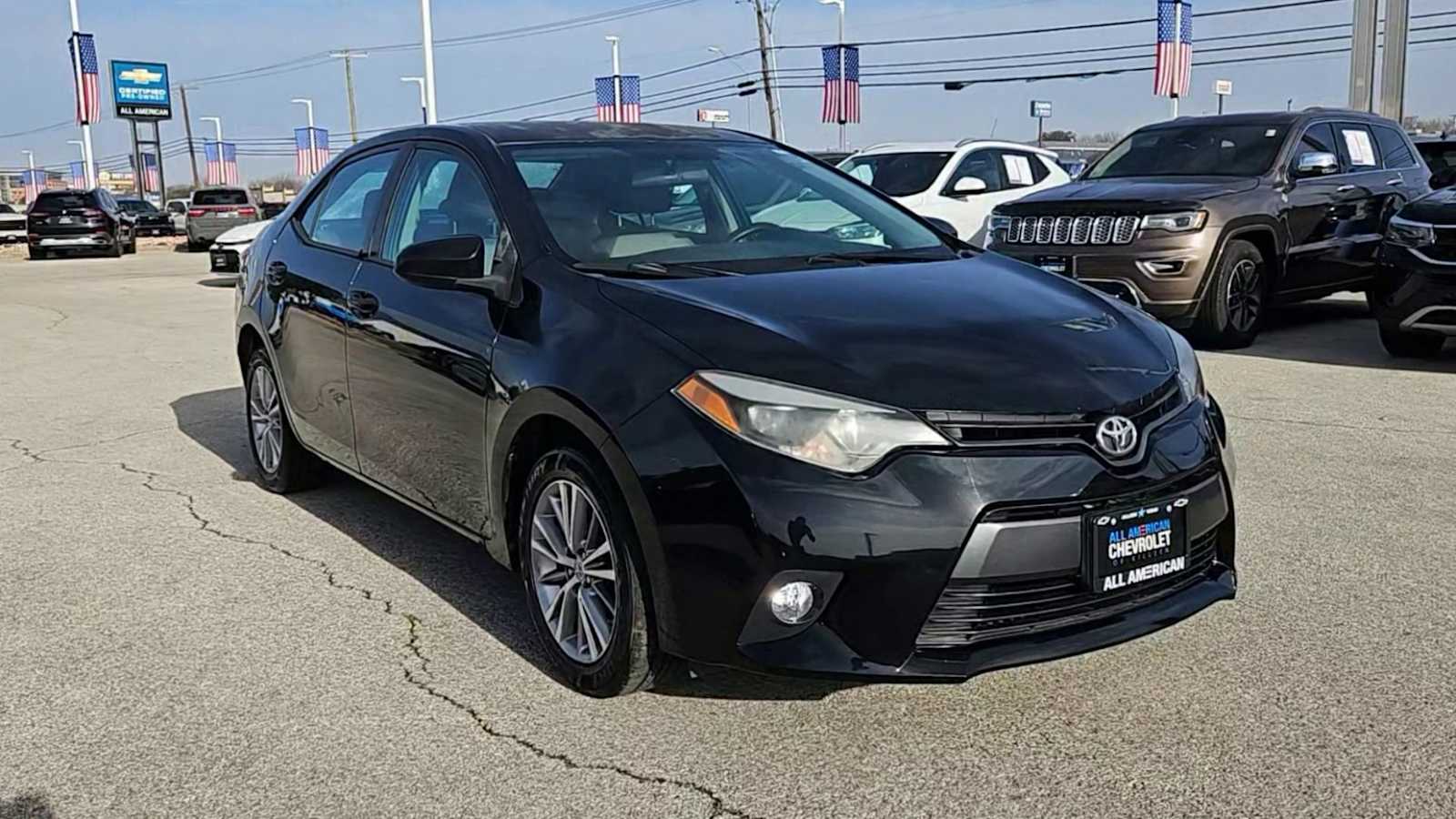 Thumbnail: 2015 Toyota Corolla - 2