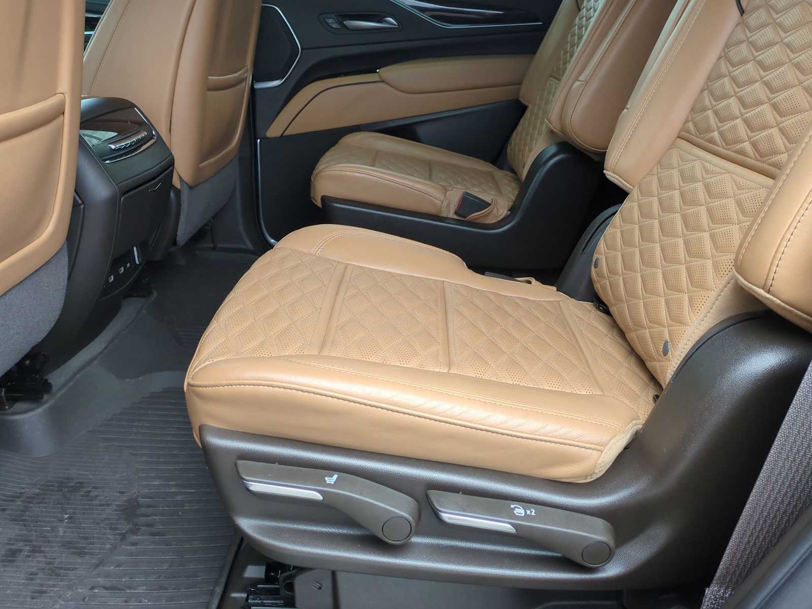 Thumbnail: 2023 Cadillac Escalade - 26