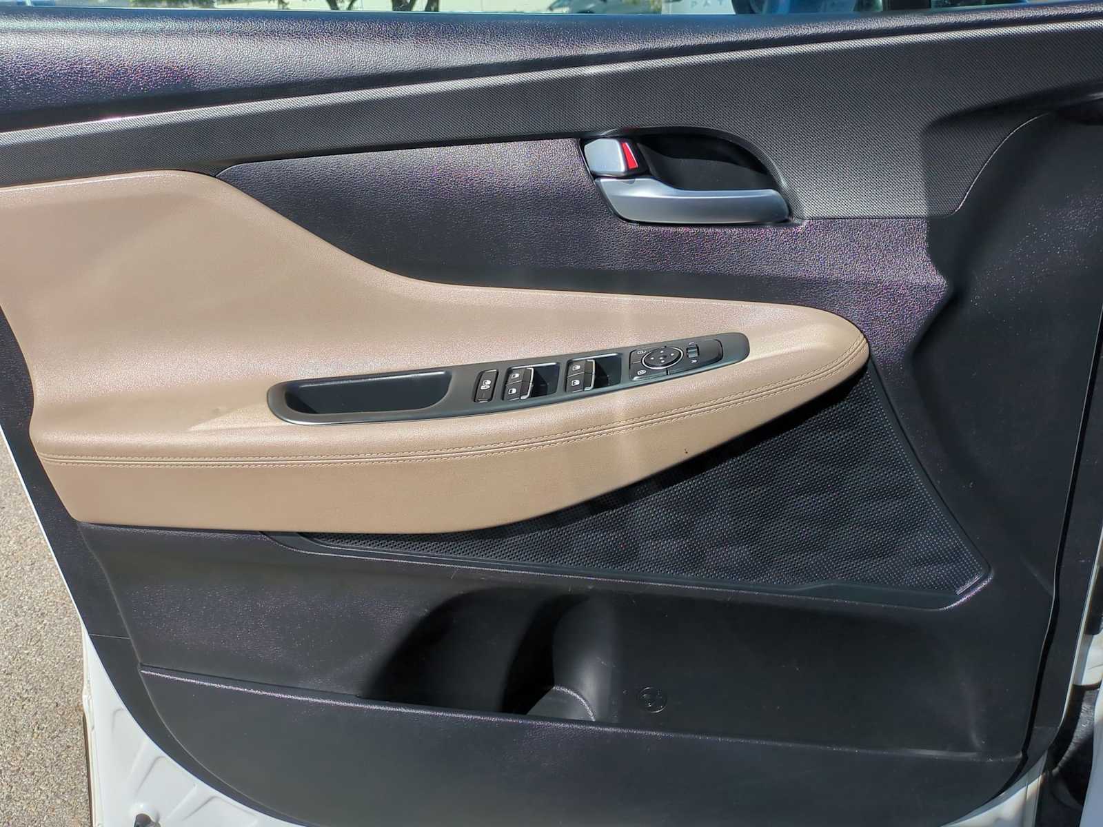 Thumbnail: 2022 Hyundai Santa Fe - 21