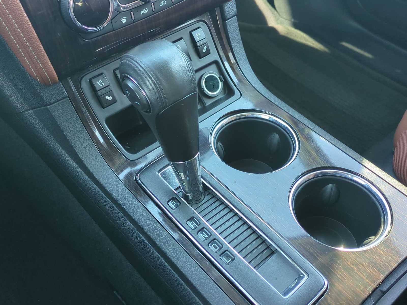 Thumbnail: 2017 Chevrolet Traverse - 16