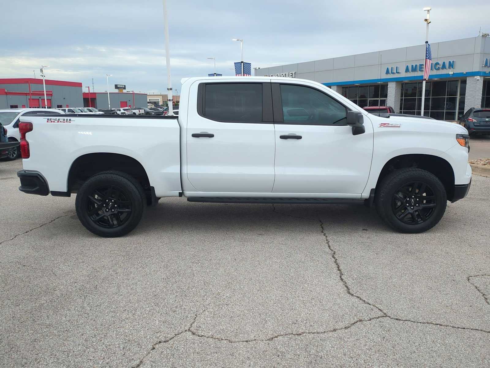 Thumbnail: 2024 Chevrolet Silverado 1500 - 9