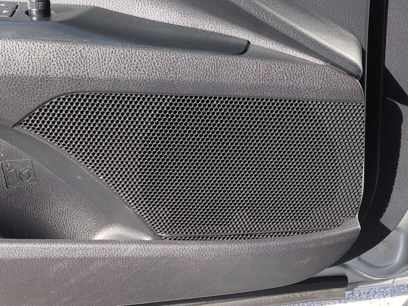Thumbnail: 2019 Toyota Camry - 21