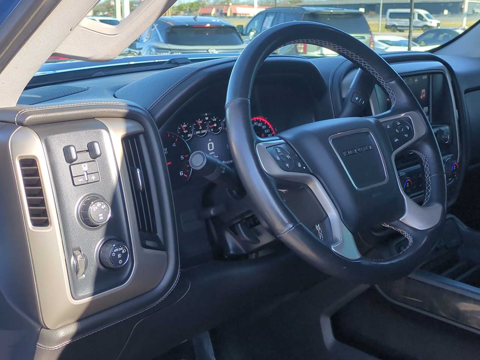 Thumbnail: 2016 GMC Sierra 2500 - 10