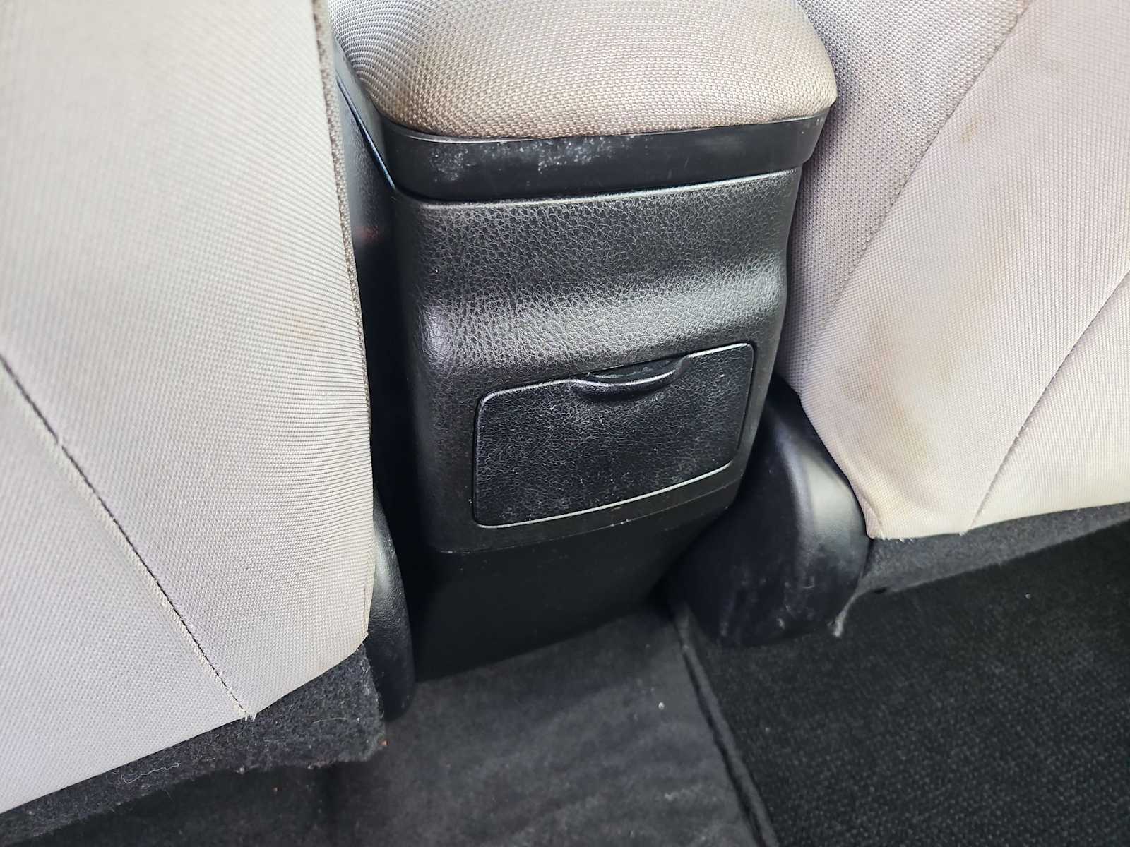 Thumbnail: 2015 Toyota Corolla - 19