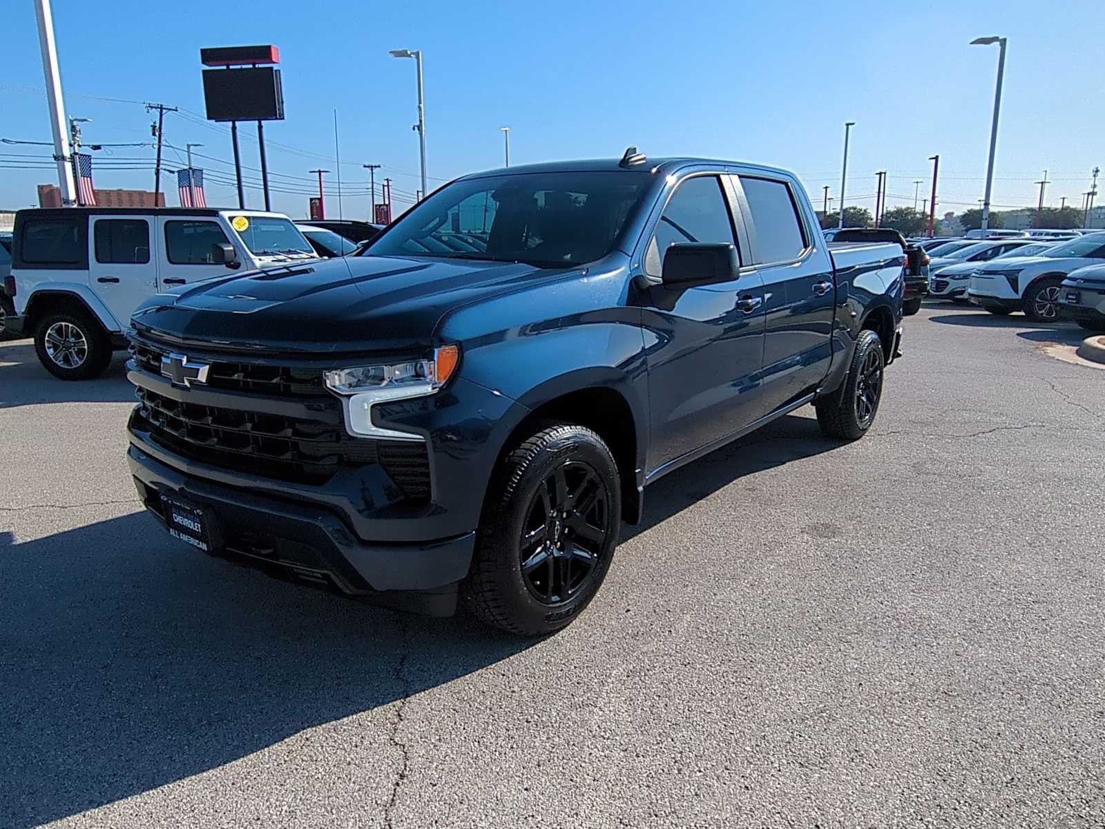 Thumbnail: 2023 Chevrolet Silverado 1500 - 4