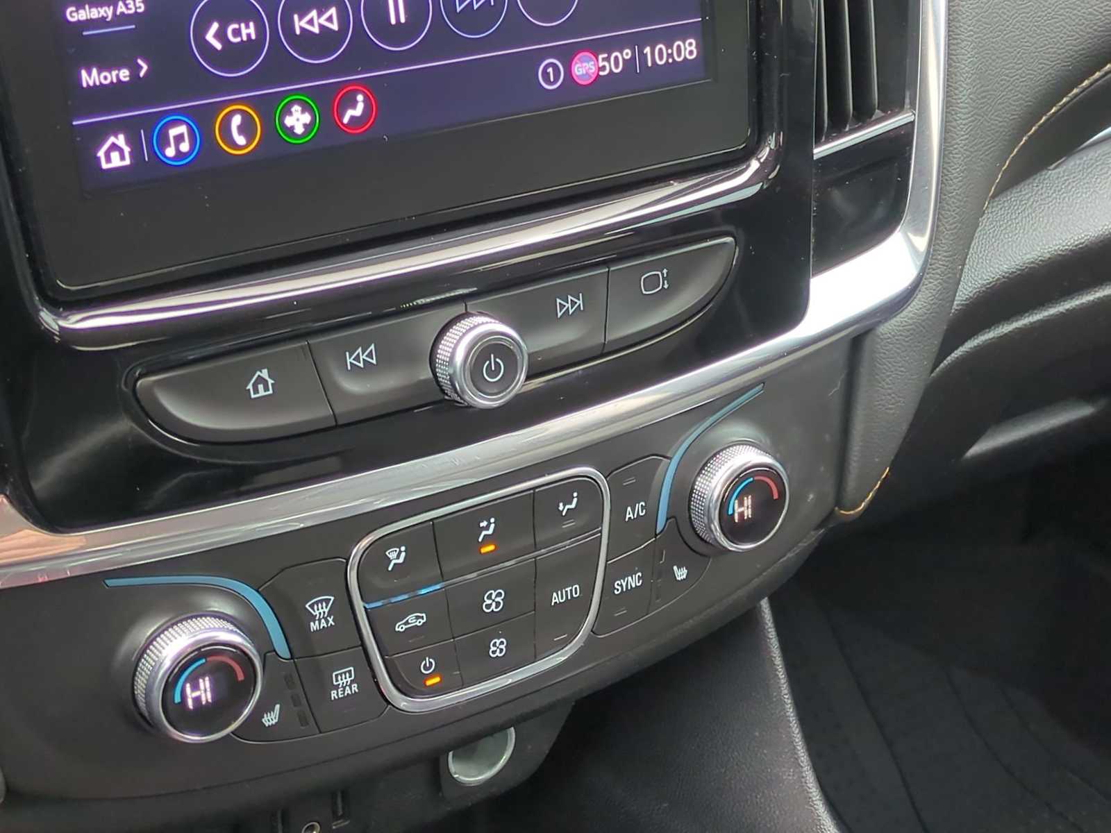 Thumbnail: 2021 Chevrolet Traverse - 18