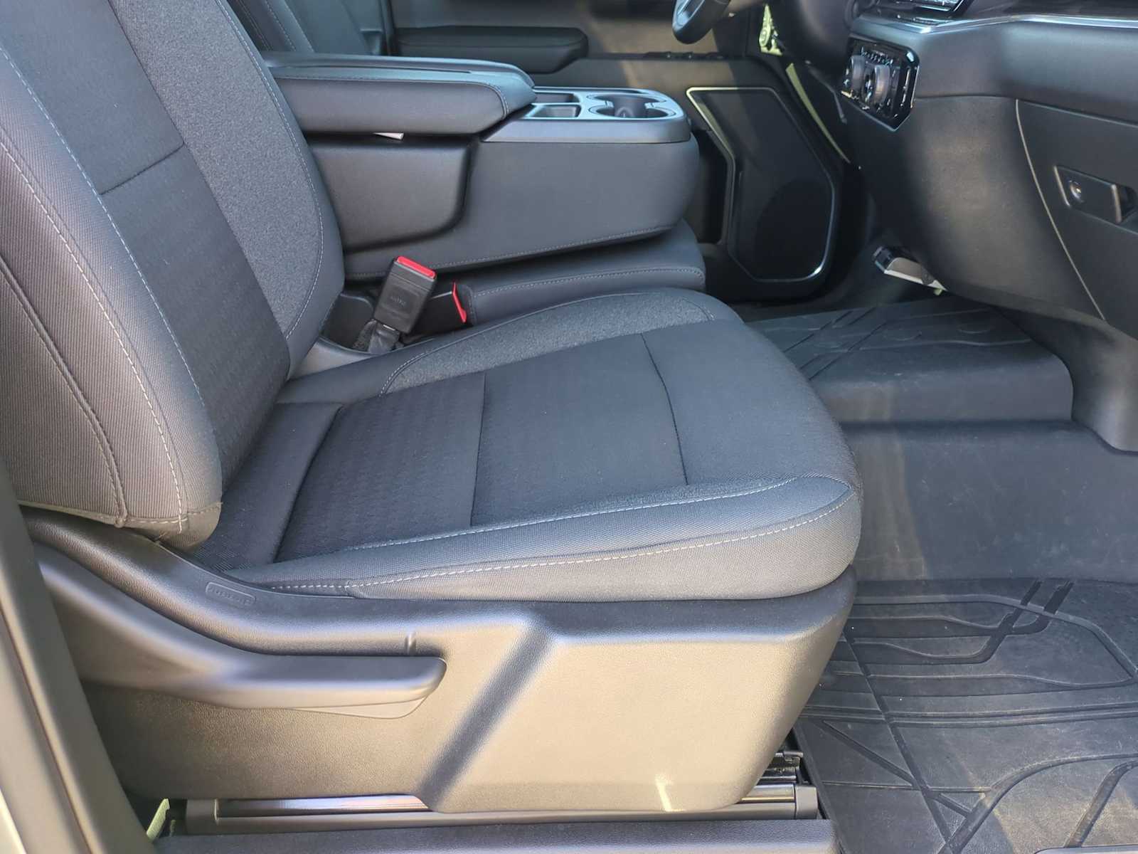 Thumbnail: 2023 Chevrolet Silverado 1500 - 28