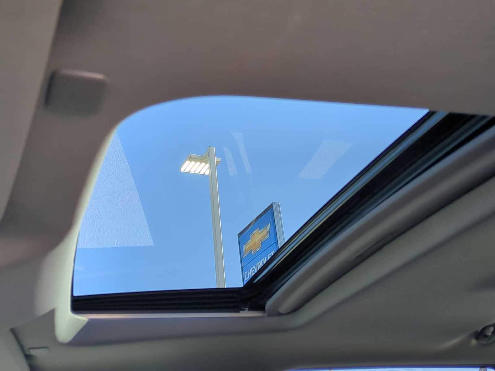 Thumbnail: 2025 Chevrolet Silverado 1500 - 19