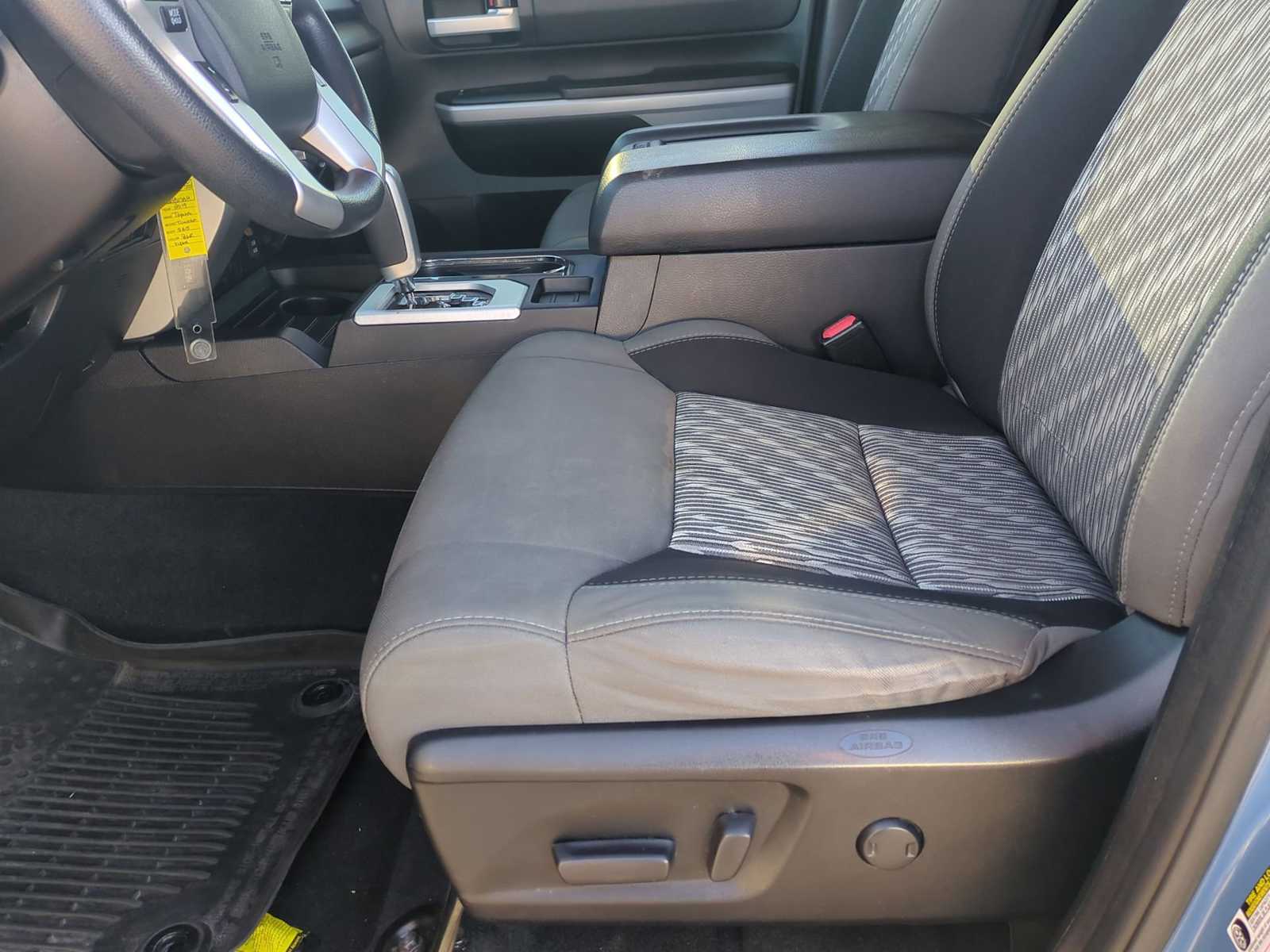 Thumbnail: 2019 Toyota Tundra - 17