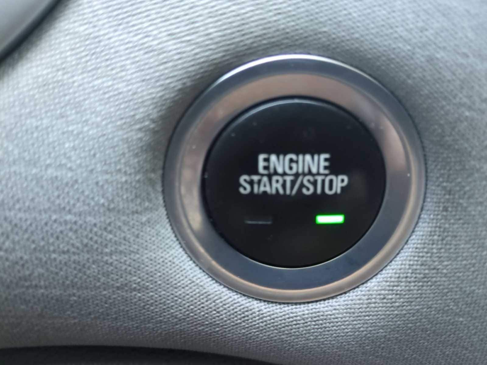 Thumbnail: 2023 Chevrolet Malibu - 17