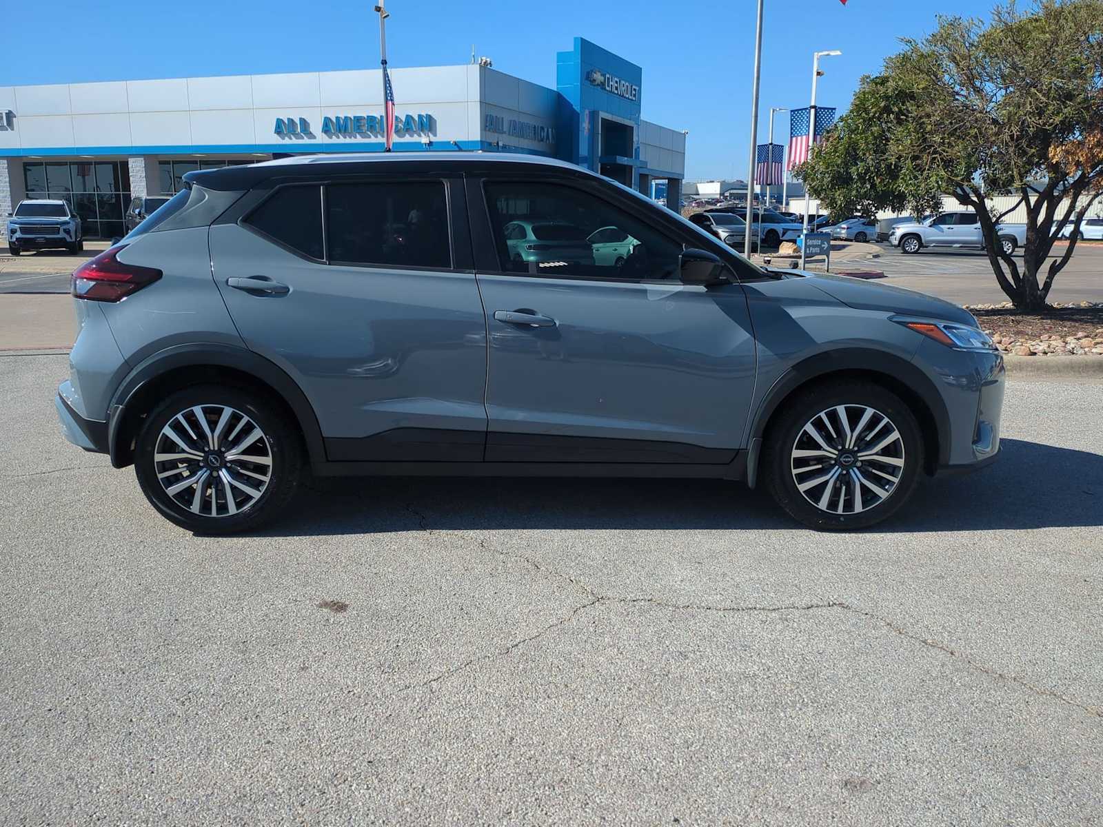 Thumbnail: 2022 Nissan Kicks - 9