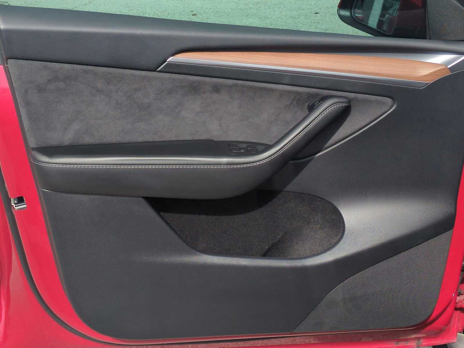 Thumbnail: 2023 Tesla Model Y - 19