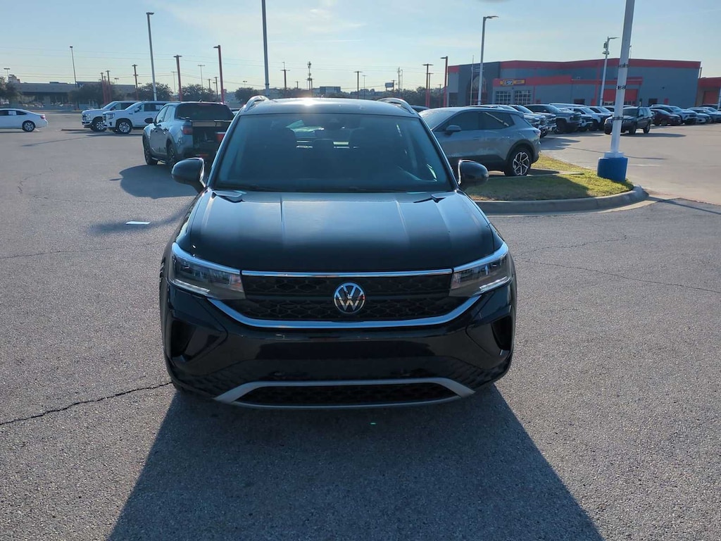 Used 2024 Volkswagen Taos SE