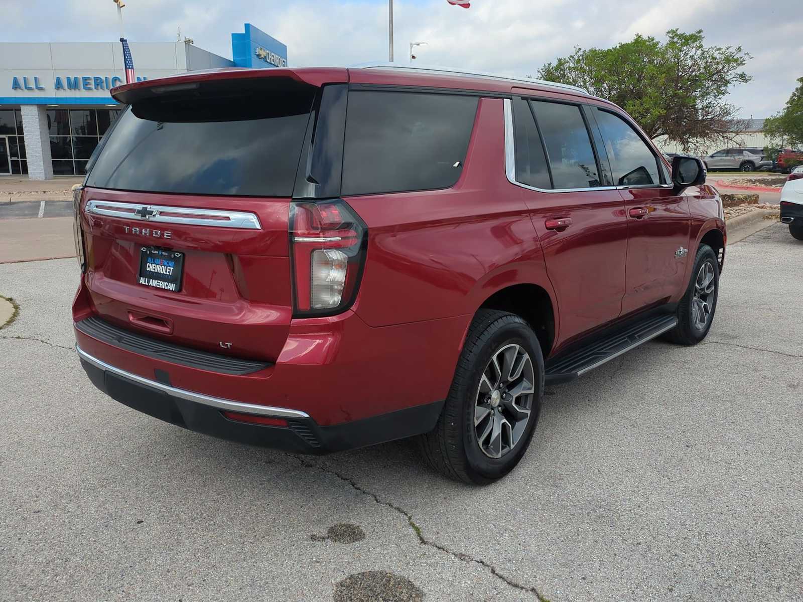 Thumbnail: 2021 Chevrolet Tahoe - 8