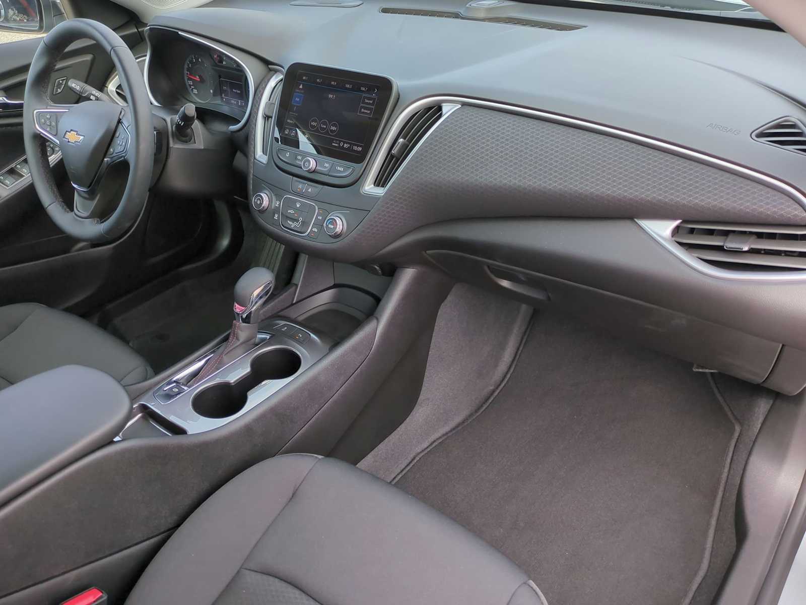 Thumbnail: 2025 Chevrolet Malibu - 26