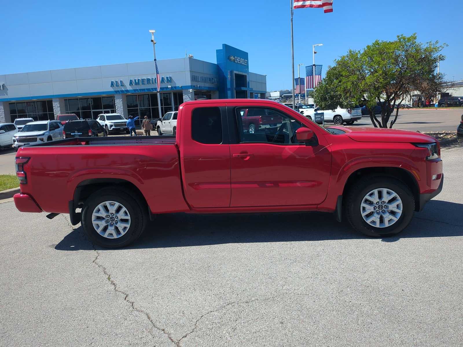 Thumbnail: 2022 Nissan Frontier - 9