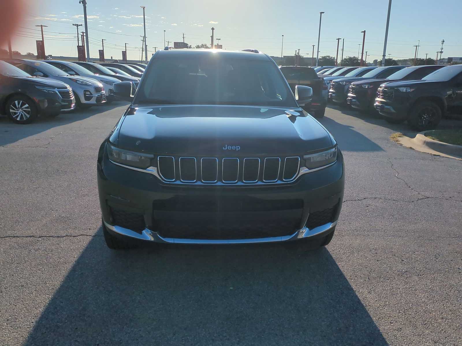 Thumbnail: 2023 Jeep Grand Cherokee L - 3