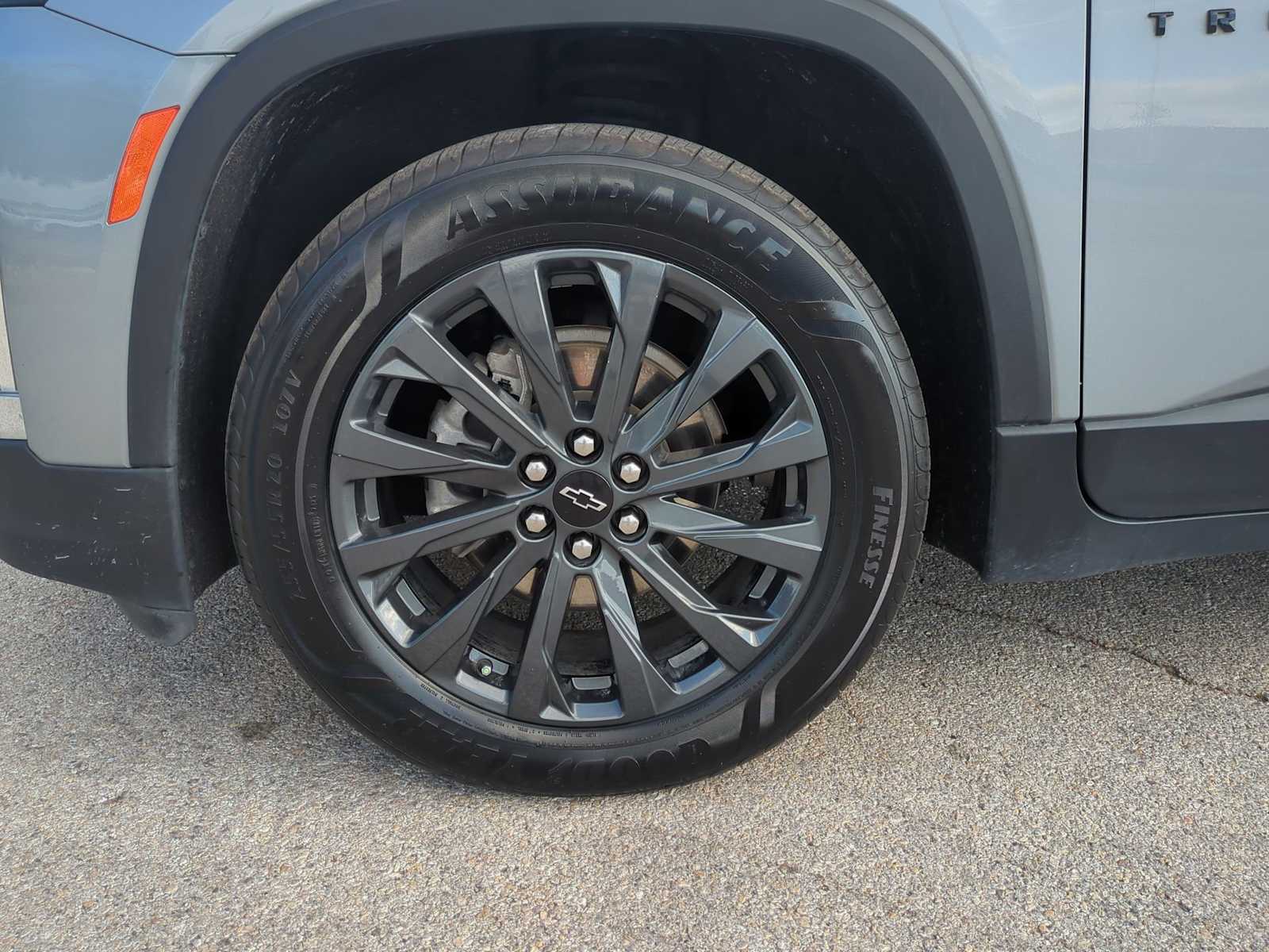 Thumbnail: 2023 Chevrolet Traverse - 33