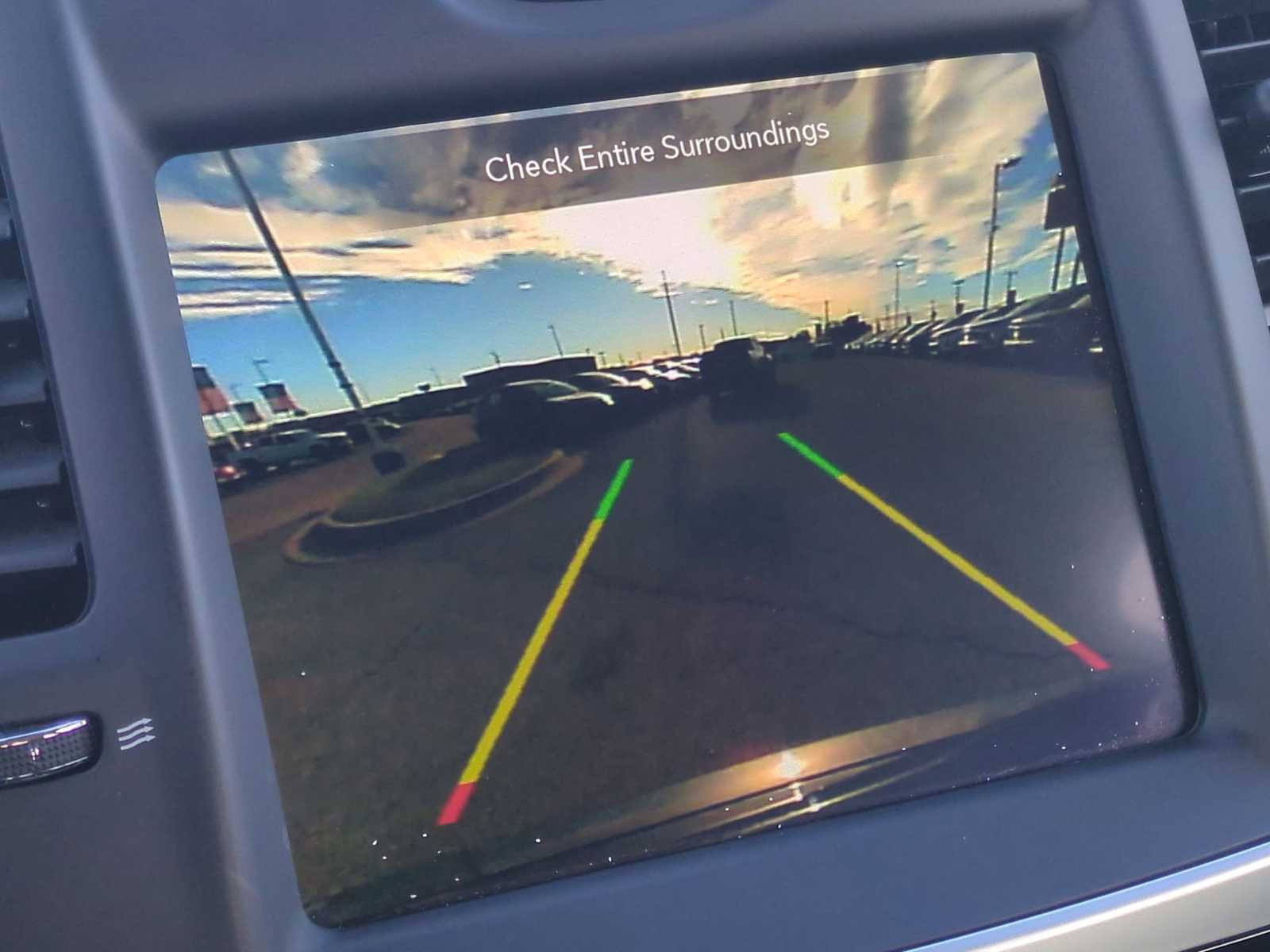 Thumbnail: 2023 Chrysler 300 - 14