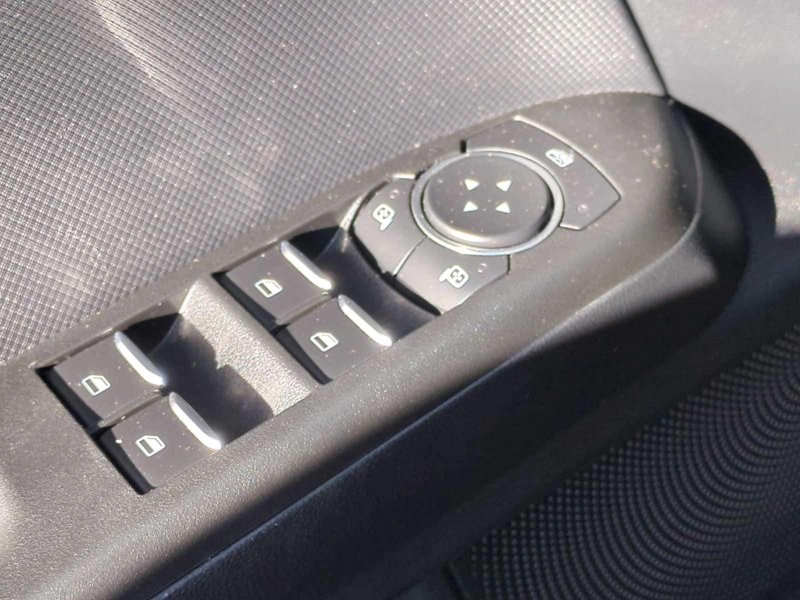 Thumbnail: 2022 Ford Bronco Sport - 22