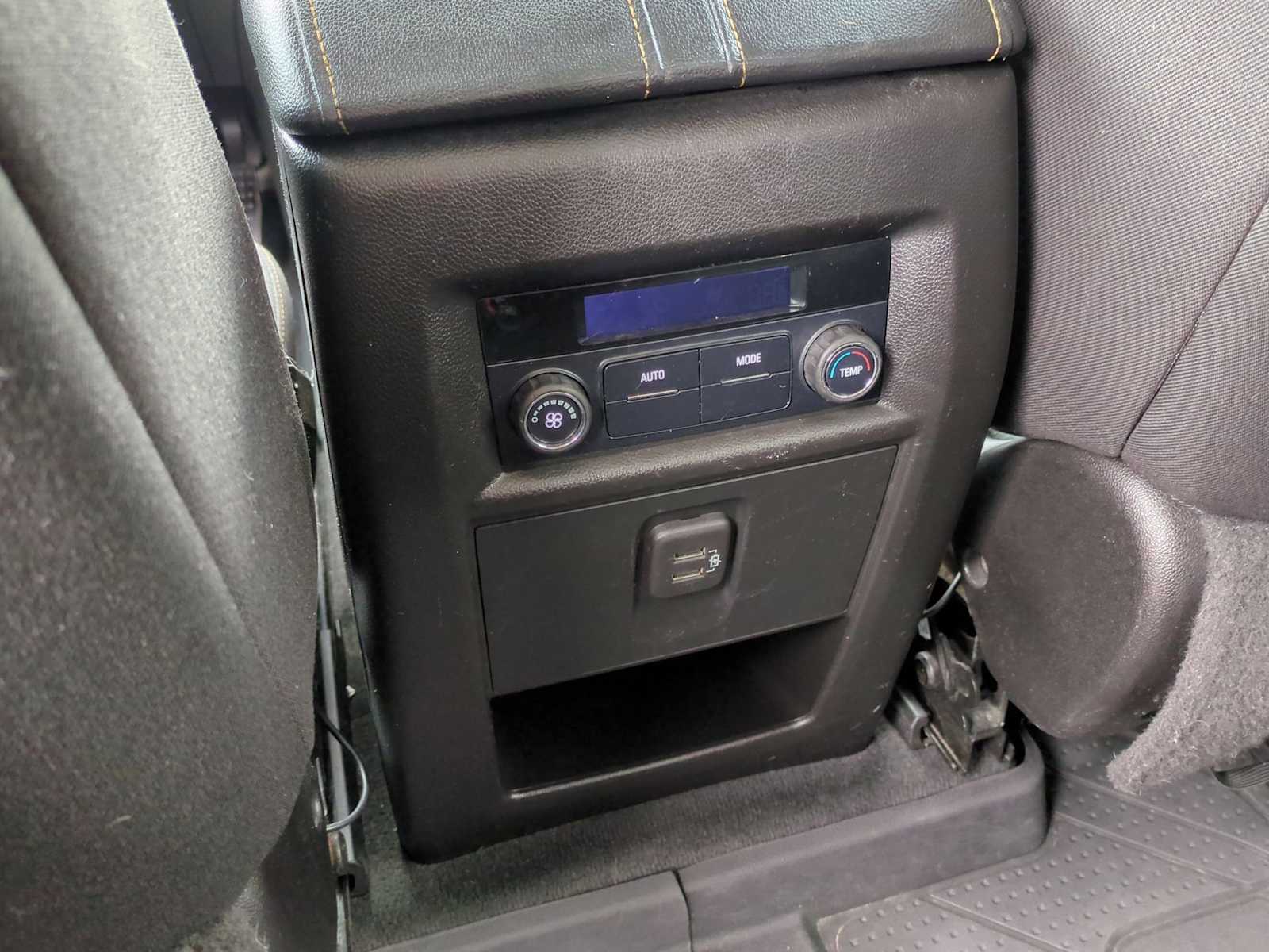 Thumbnail: 2021 Chevrolet Traverse - 21