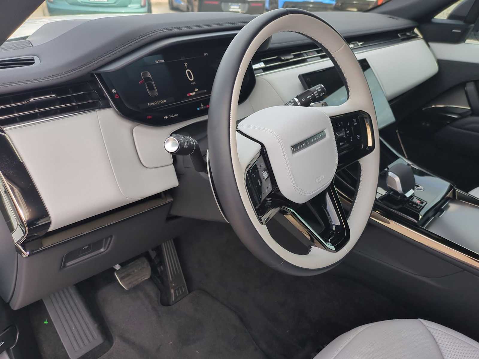 Thumbnail: 2025 Land Rover Range Rover Sport - 10