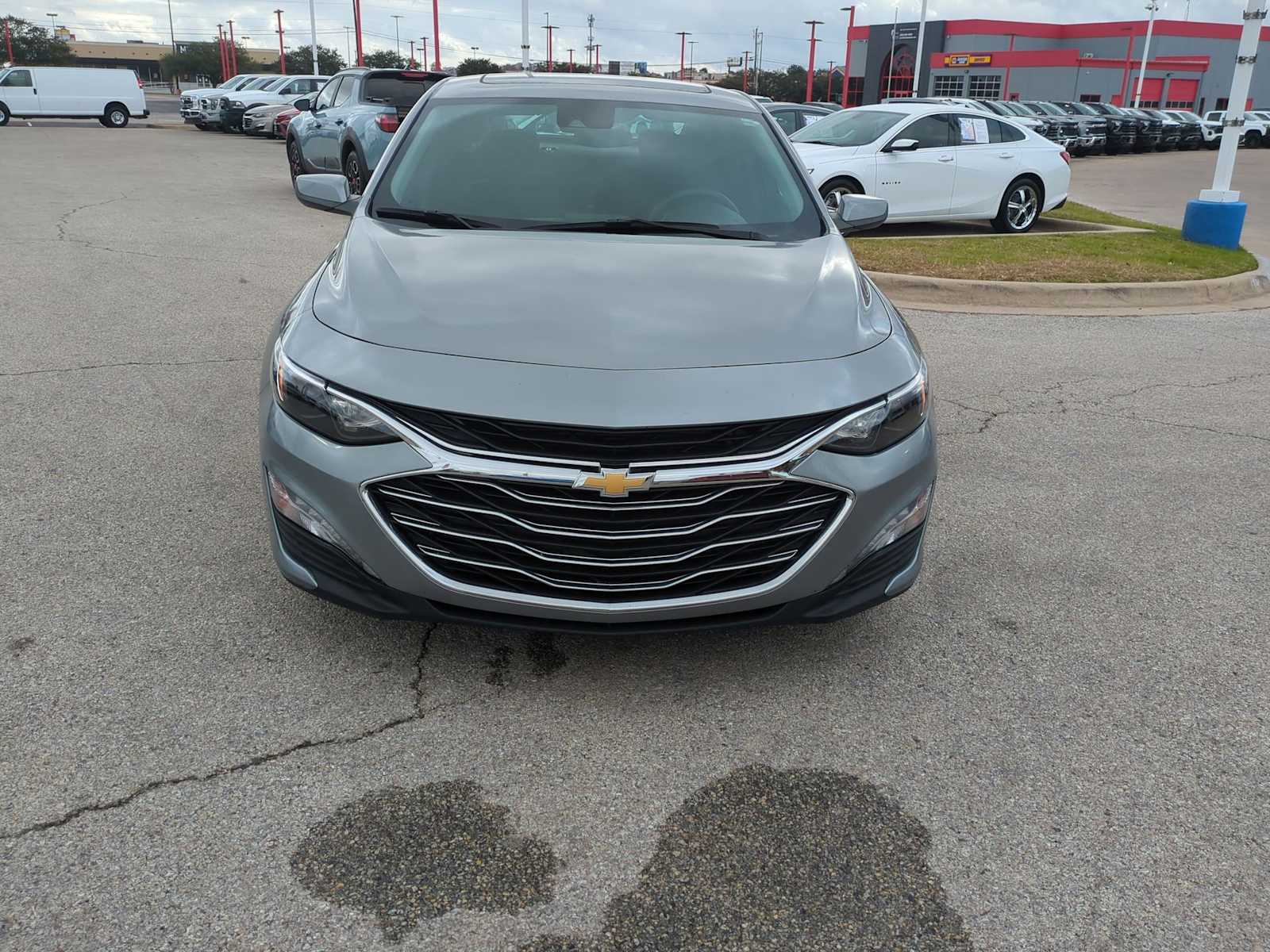 Thumbnail: 2024 Chevrolet Malibu - 3