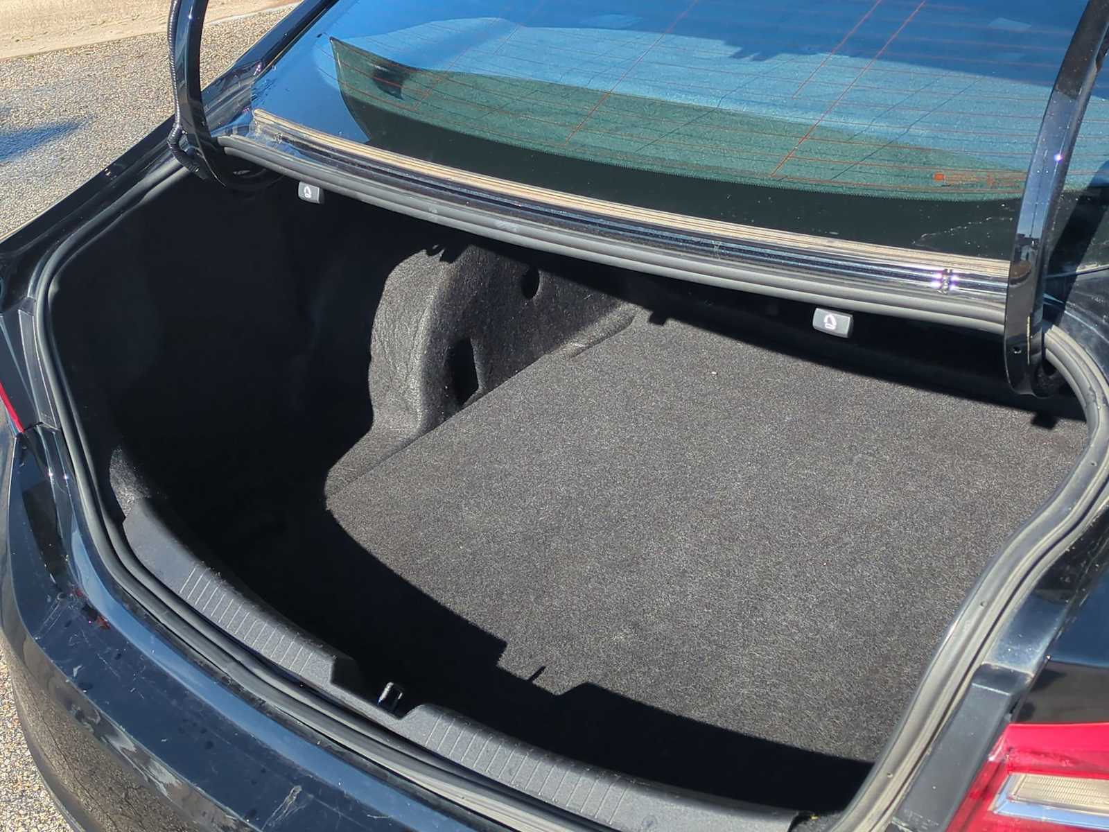 Thumbnail: 2023 Chevrolet Malibu - 26