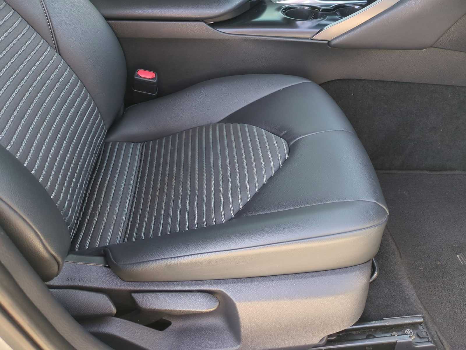 Thumbnail: 2019 Toyota Camry - 25