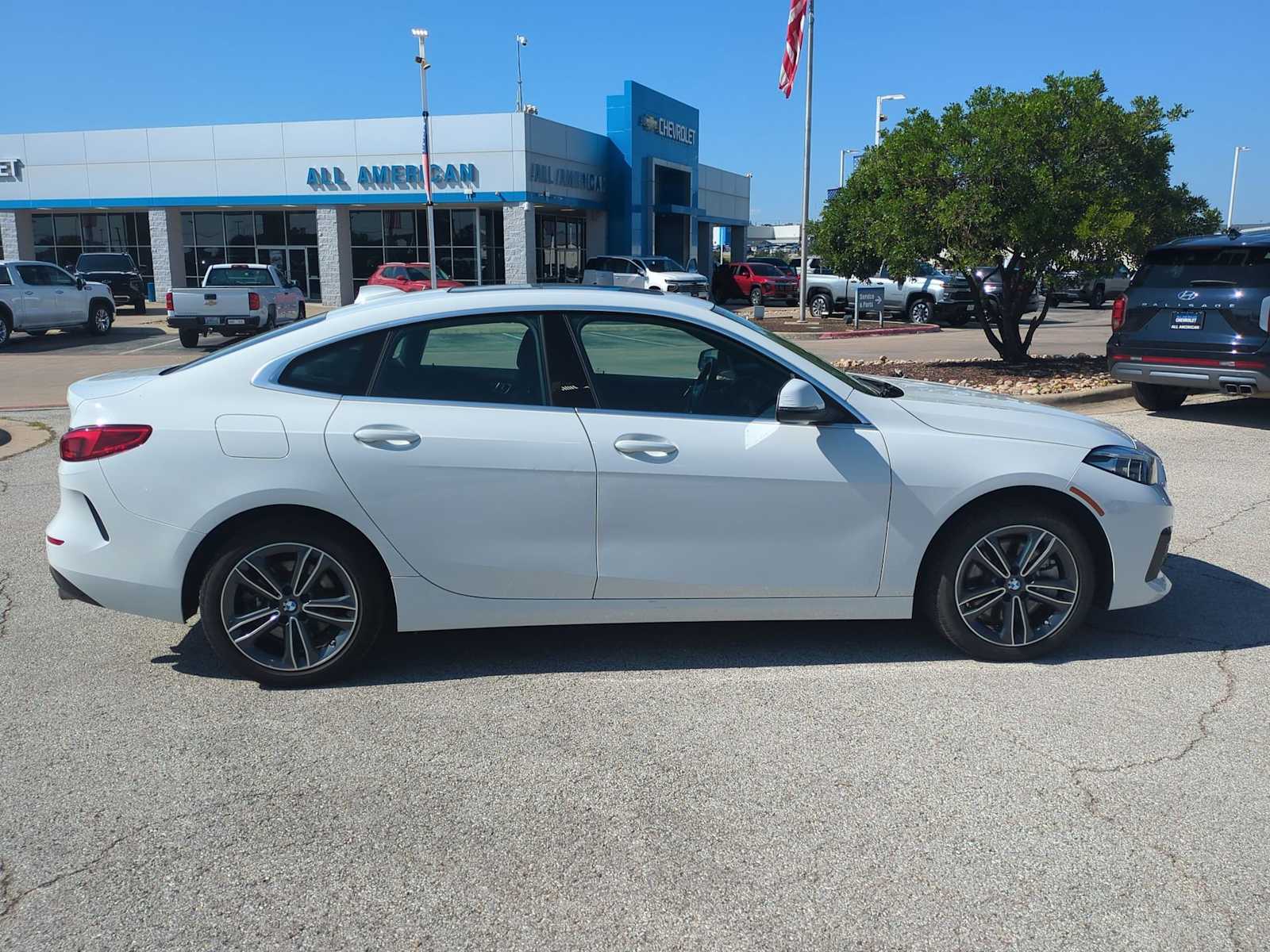 Thumbnail: 2024 BMW 2 Series - 9