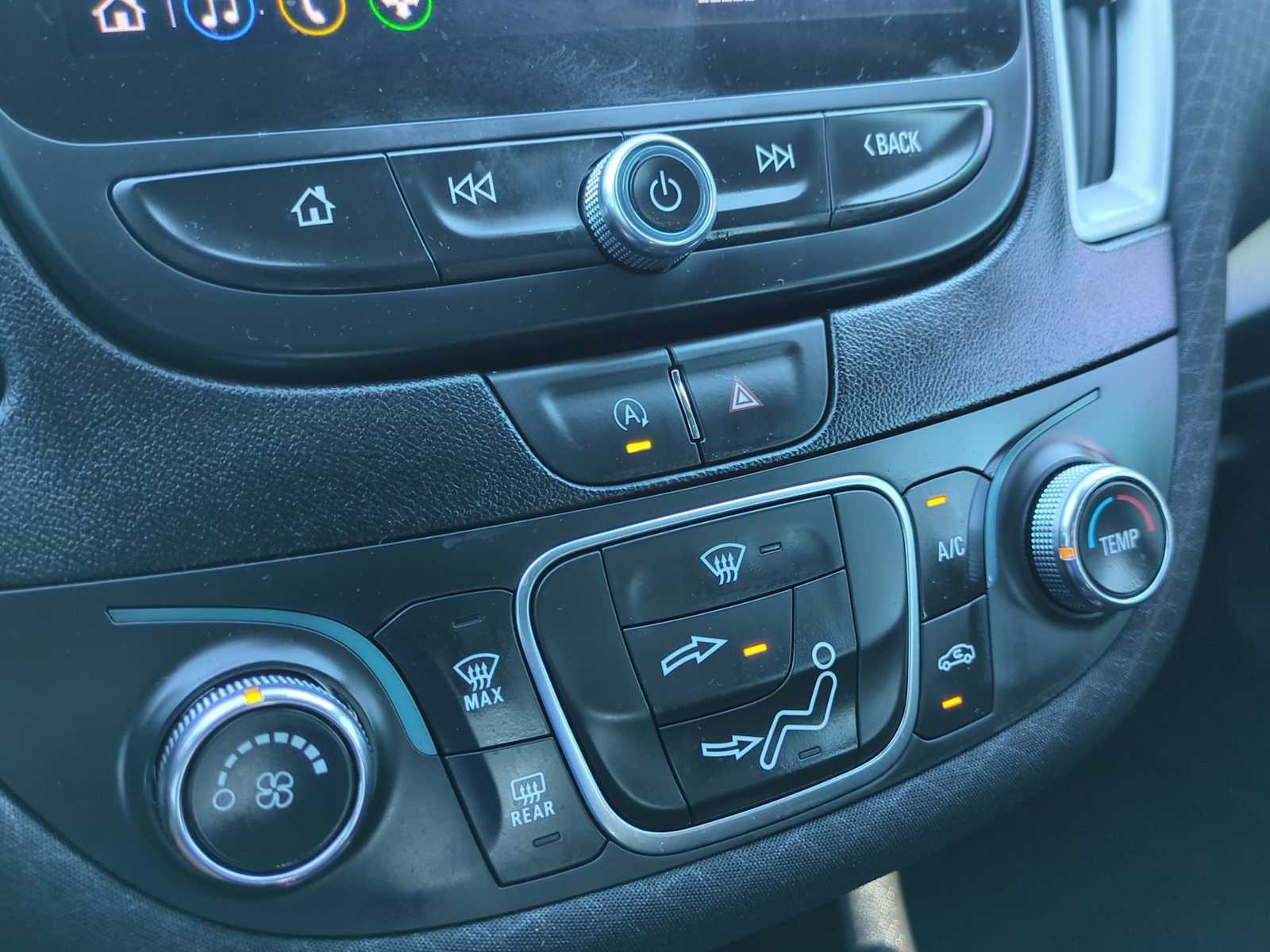 Thumbnail: 2025 Chevrolet Malibu - 18