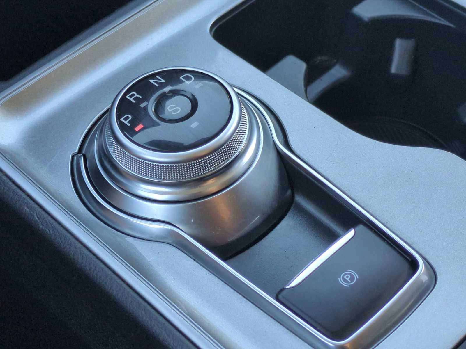 Thumbnail: 2023 Ford Edge - 15