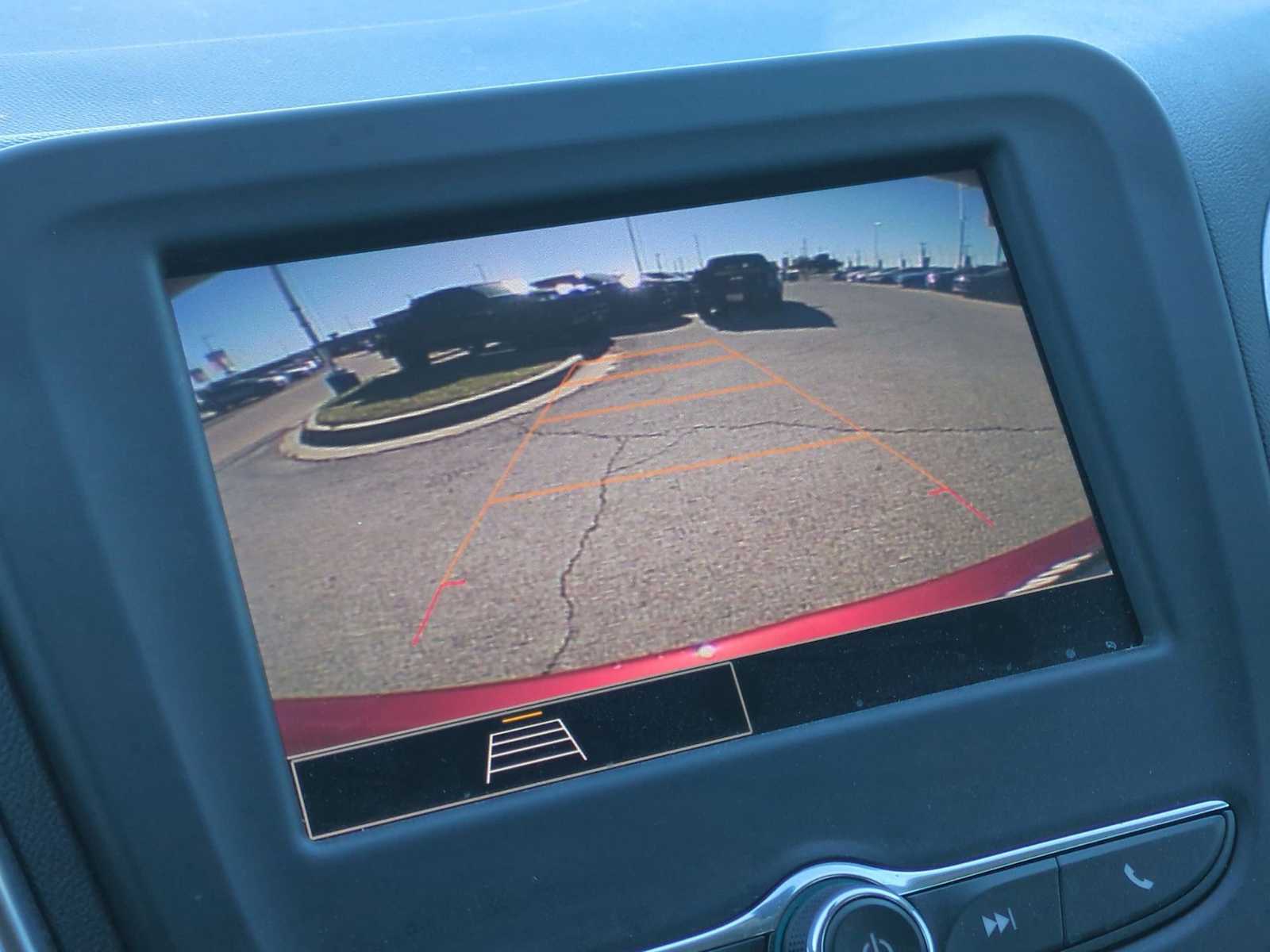 Thumbnail: 2022 Chevrolet Equinox - 15