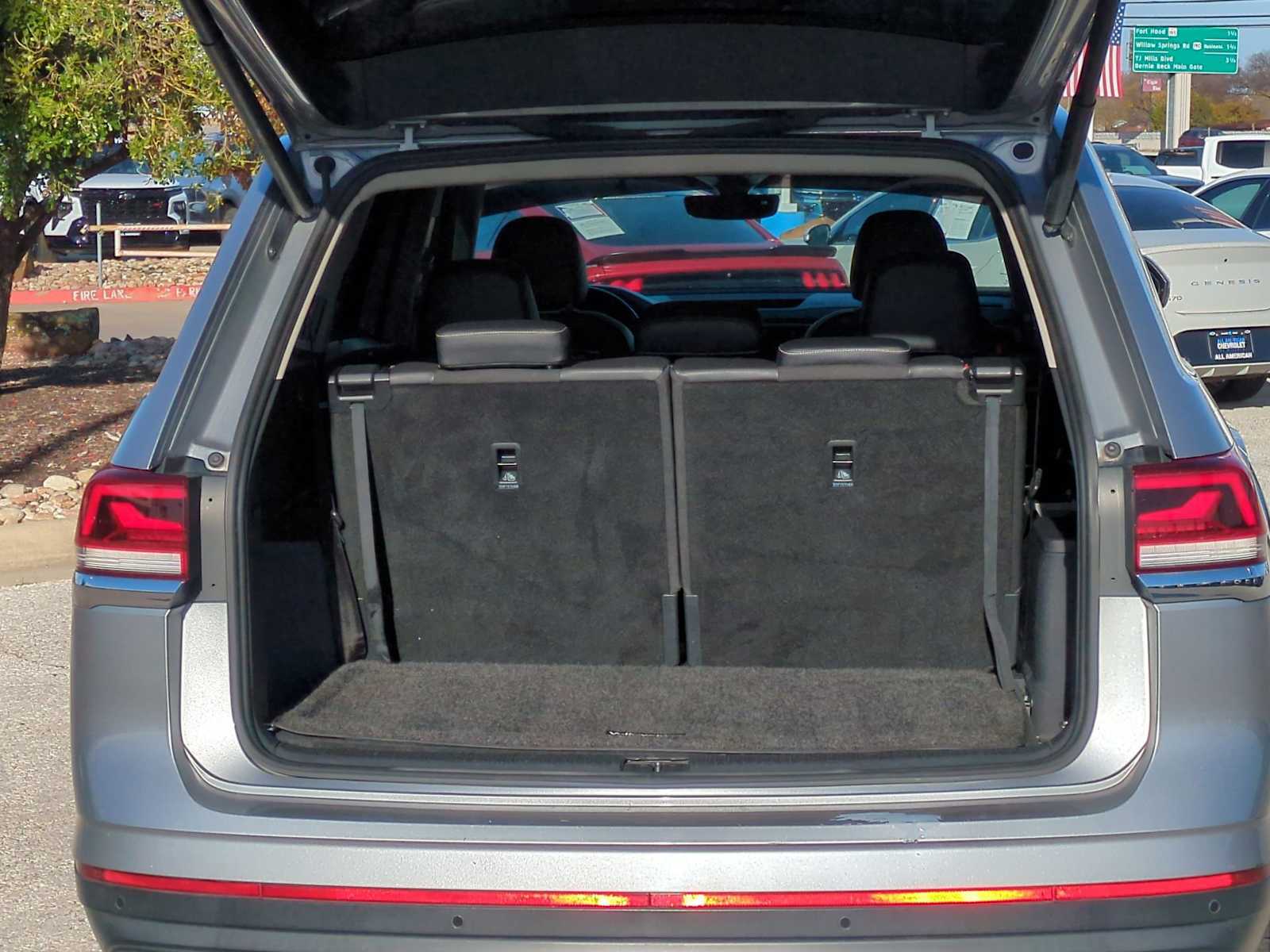 Thumbnail: 2021 Volkswagen Atlas - 27