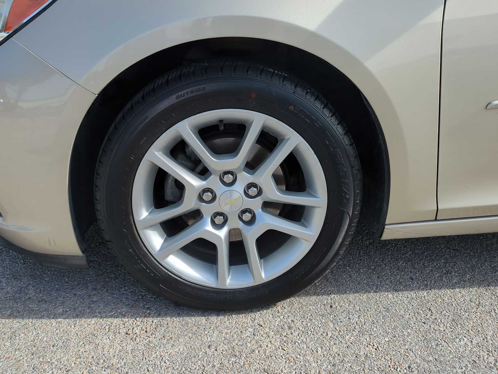 Thumbnail: 2015 Chevrolet Malibu - 30