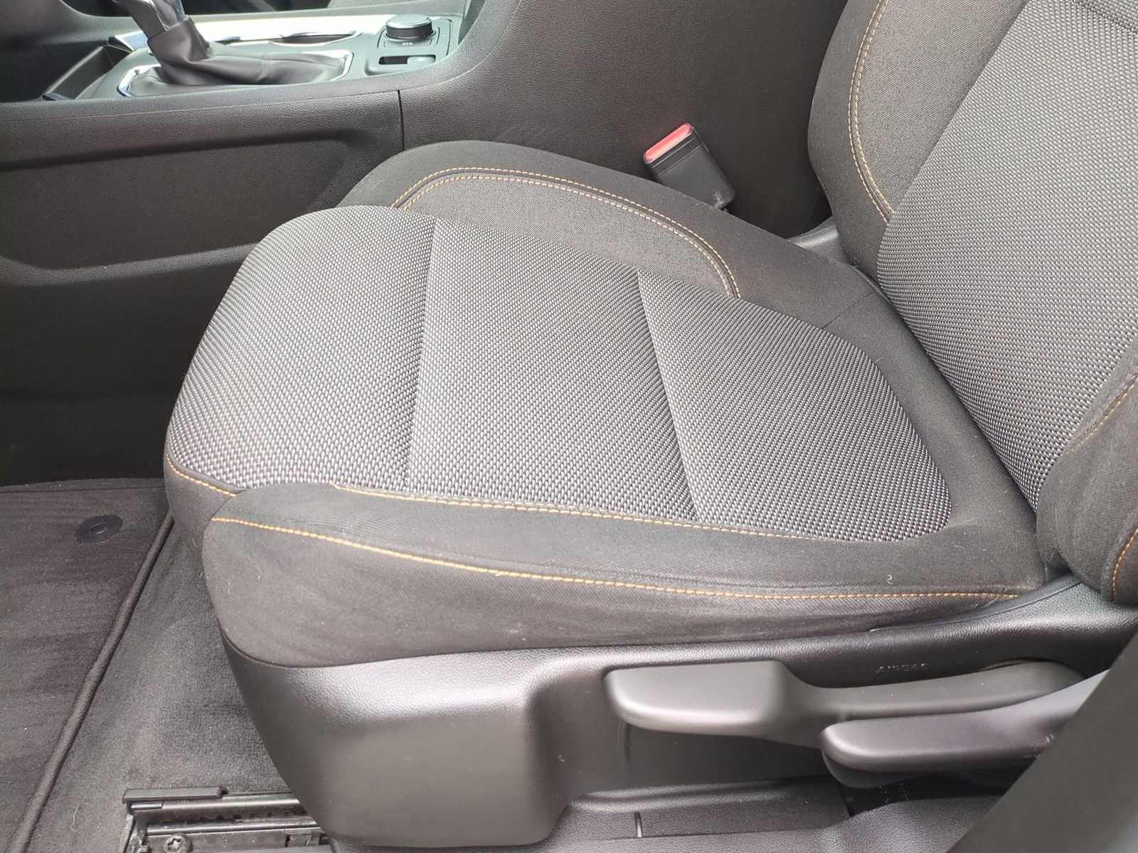 Thumbnail: 2021 Chevrolet Traverse - 19