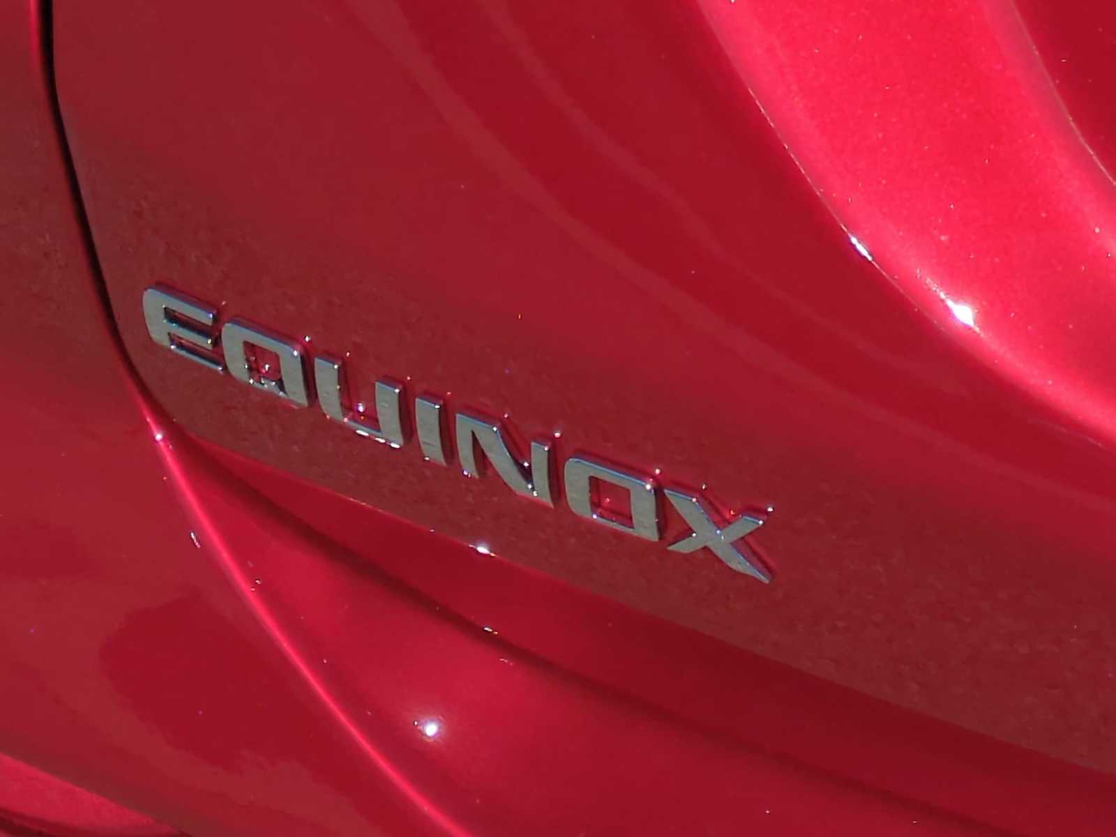 Thumbnail: 2022 Chevrolet Equinox - 32