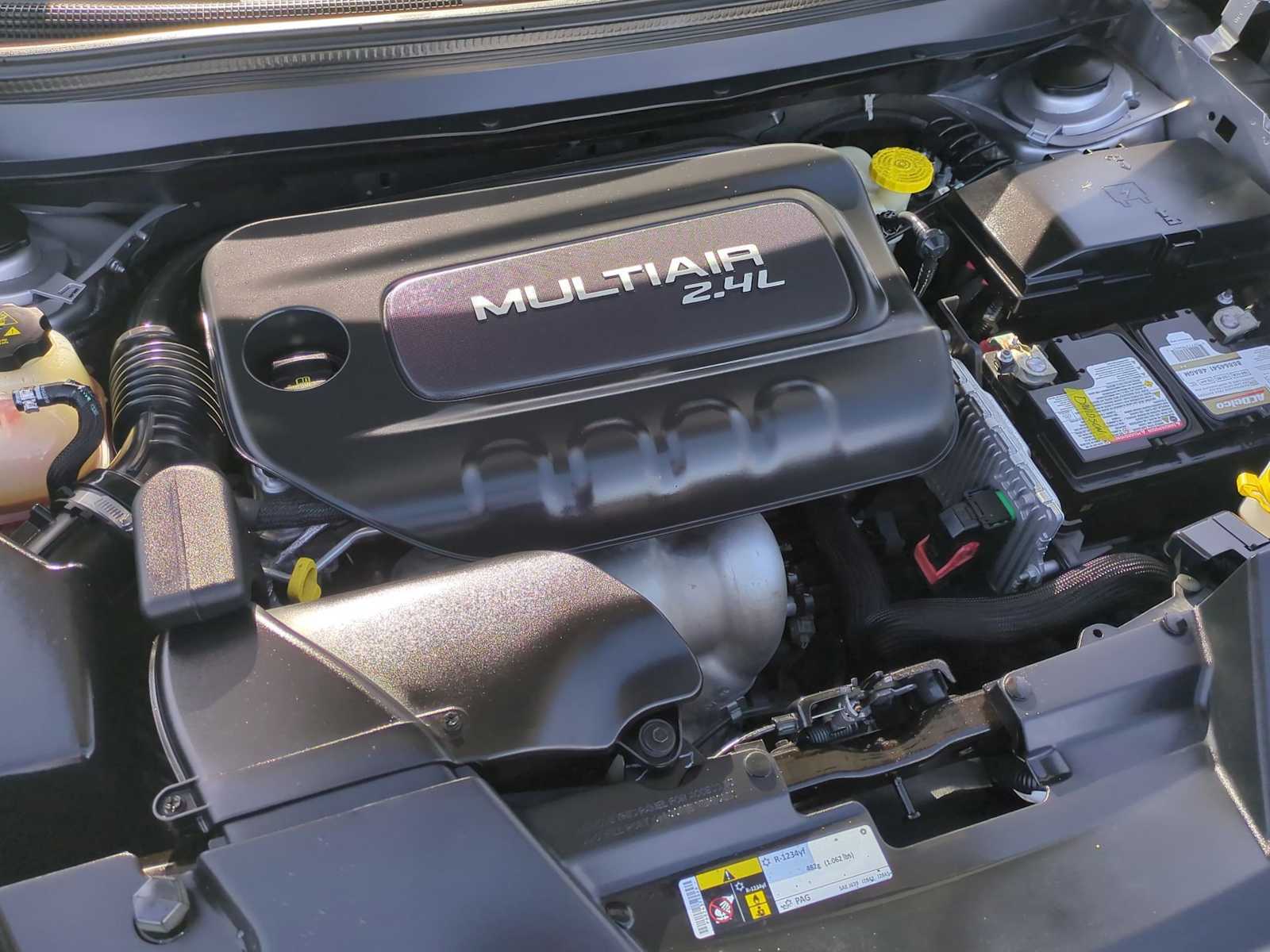 Thumbnail: 2017 Jeep Cherokee - 28