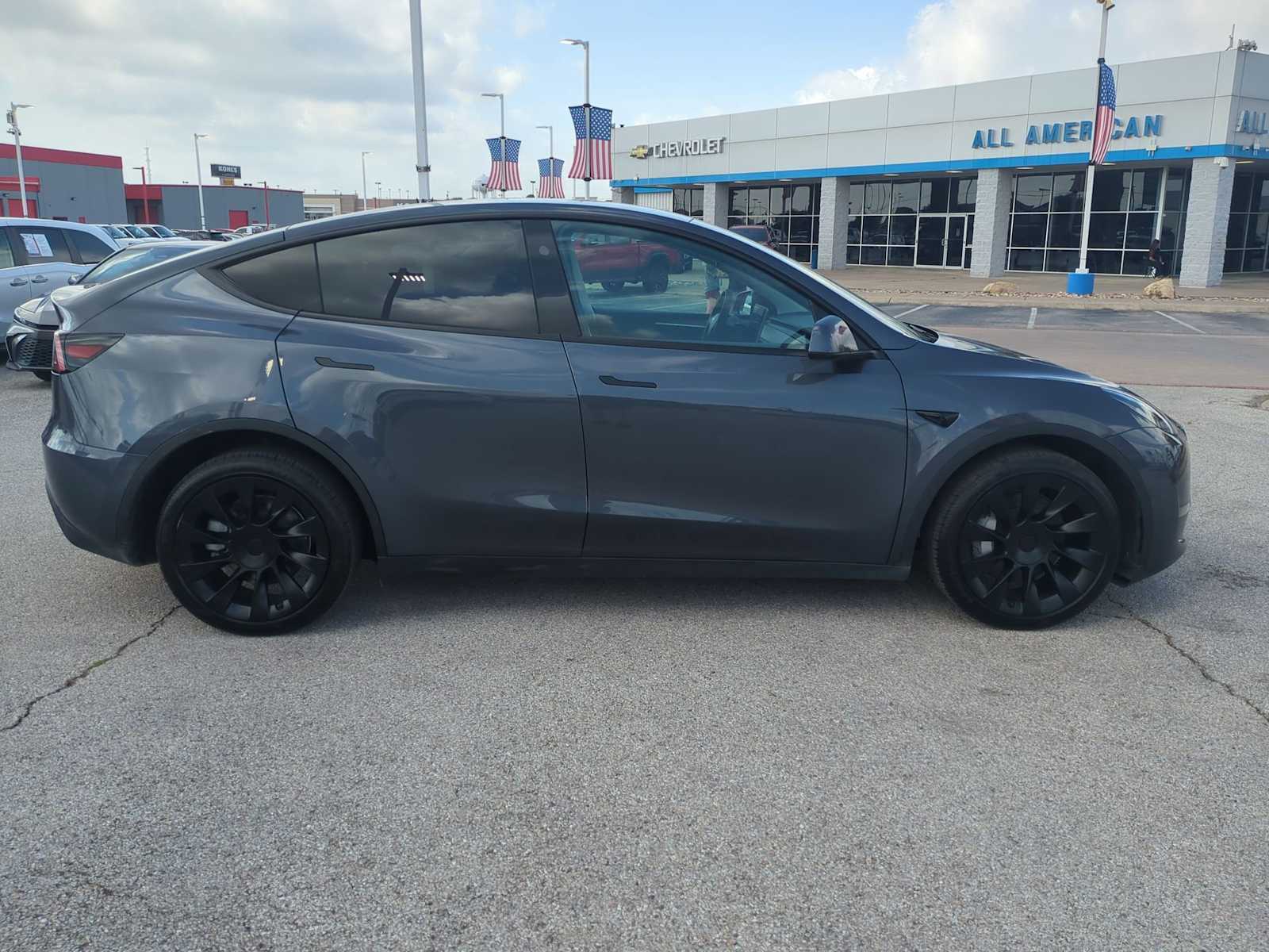 Thumbnail: 2023 Tesla Model Y - 9