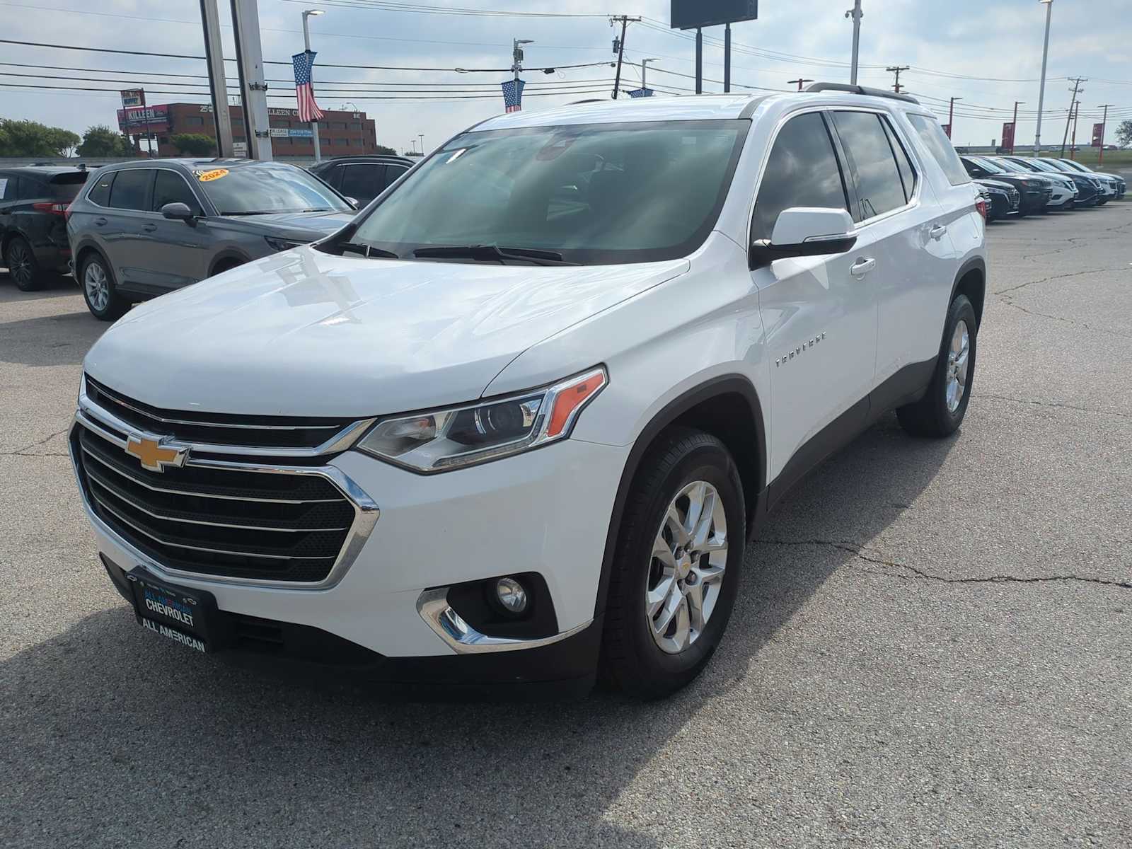 Thumbnail: 2021 Chevrolet Traverse - 4