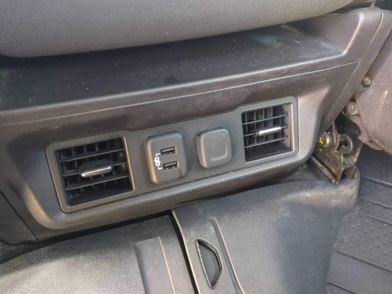 Thumbnail: 2019 Chevrolet Silverado 1500 - 21